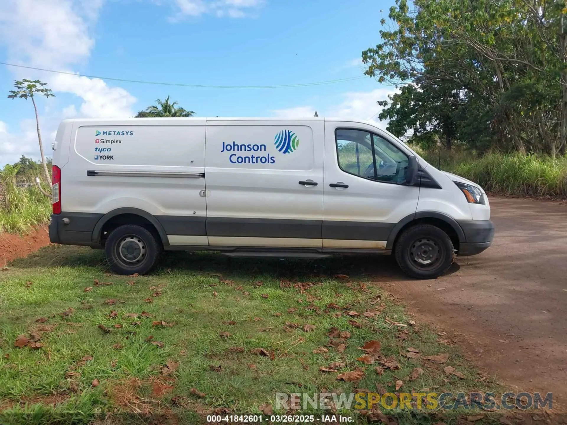 13 fotografías del automóvil dañado 1FTYR2YM4KKB79954 FORD TRANSIT-250 2019