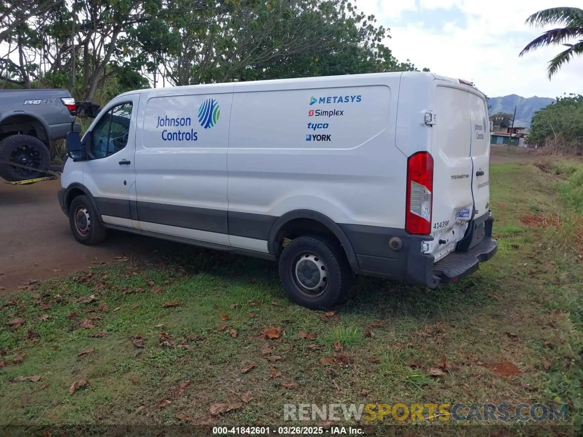 3 fotografías del automóvil dañado 1FTYR2YM4KKB79954 FORD TRANSIT-250 2019
