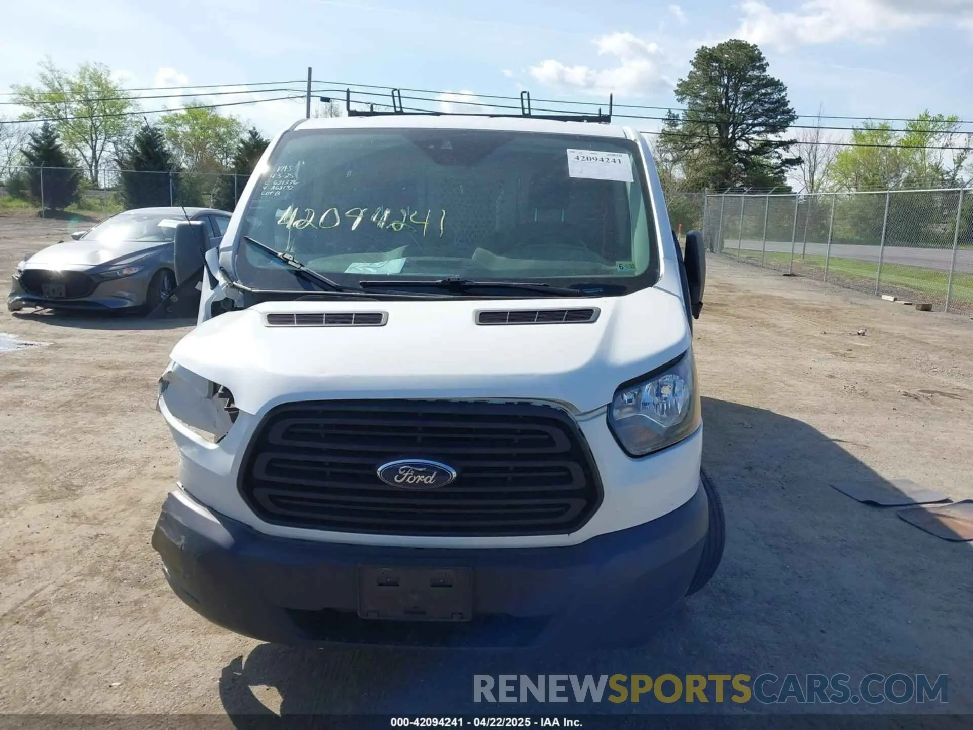 12 fotografías del automóvil dañado 1FTYR2ZM1KKA68132 FORD TRANSIT-250 2019