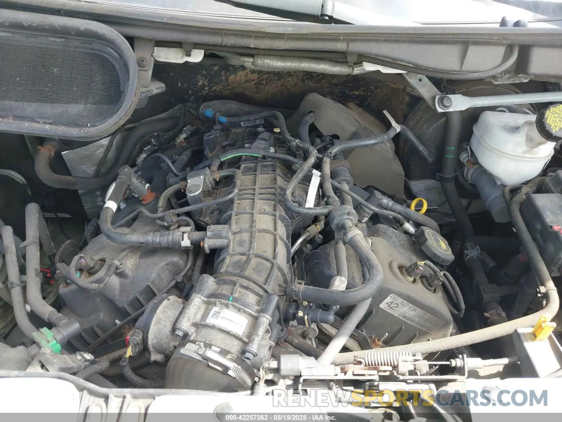 10 fotografías del automóvil dañado 1FTYR3XGXKKA15951 FORD TRANSIT-250 2019
