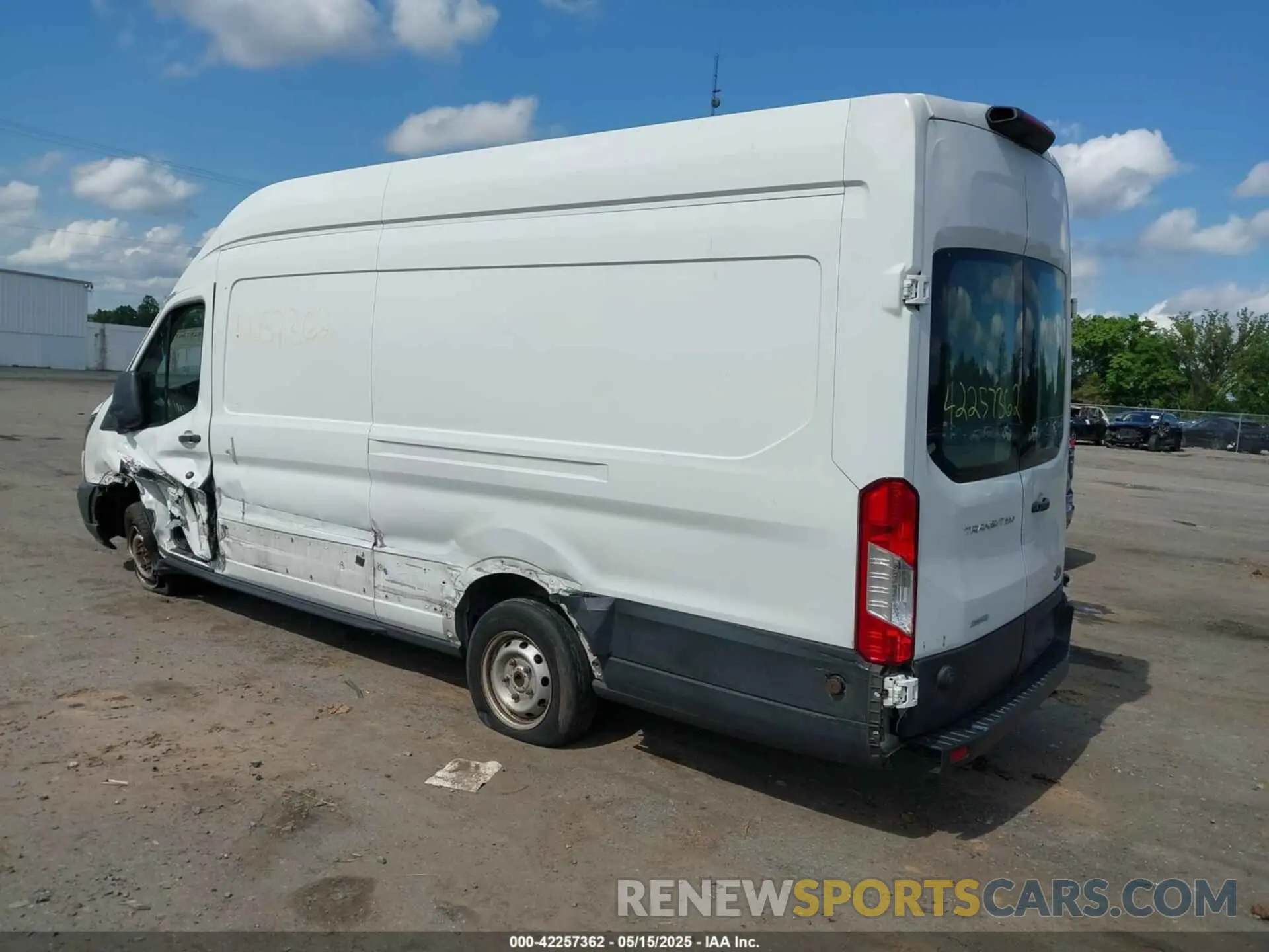 3 fotografías del automóvil dañado 1FTYR3XGXKKA15951 FORD TRANSIT-250 2019