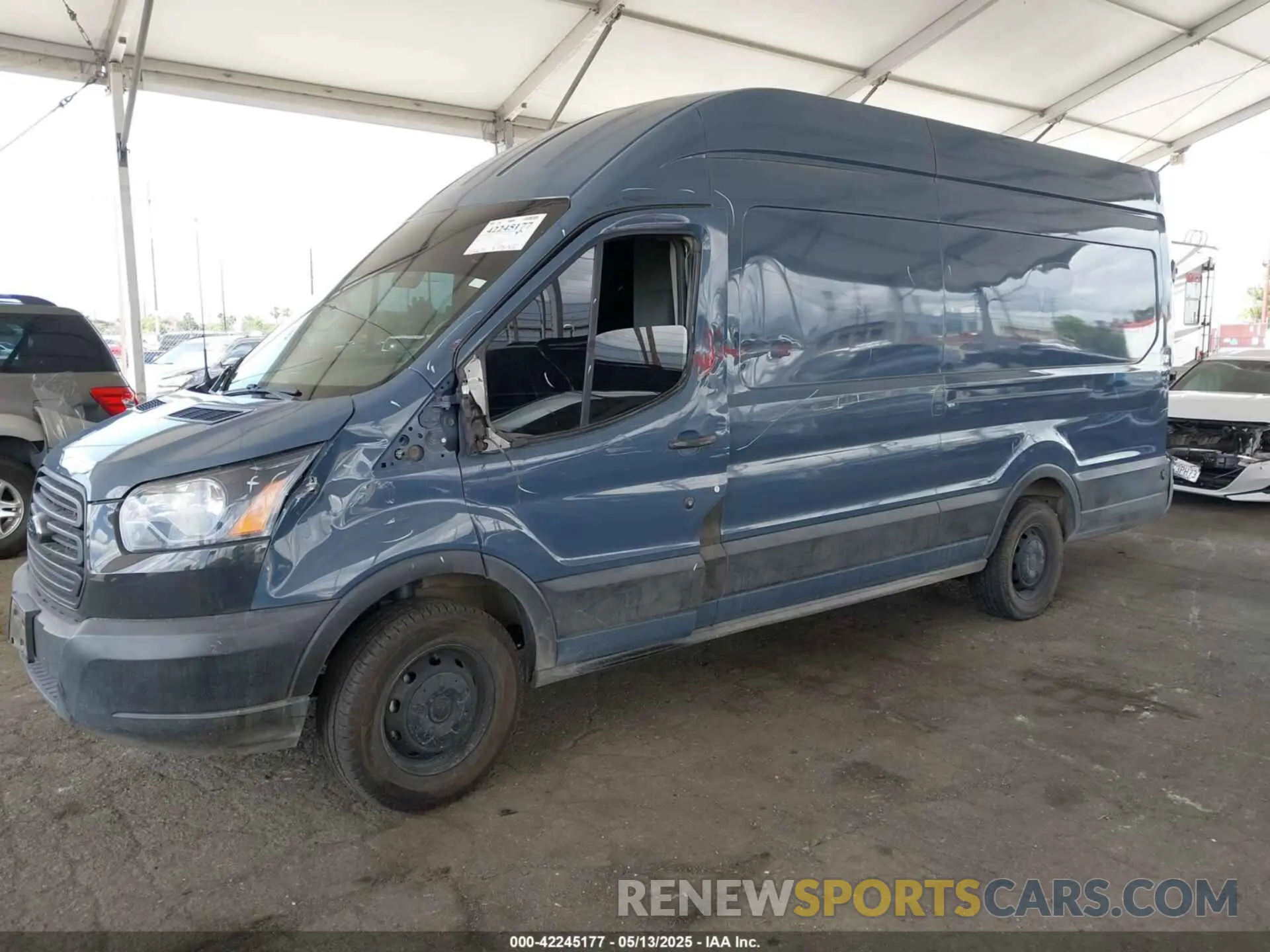 2 fotografías del automóvil dañado 1FTYR3XM5KKB78352 FORD TRANSIT-250 2019
