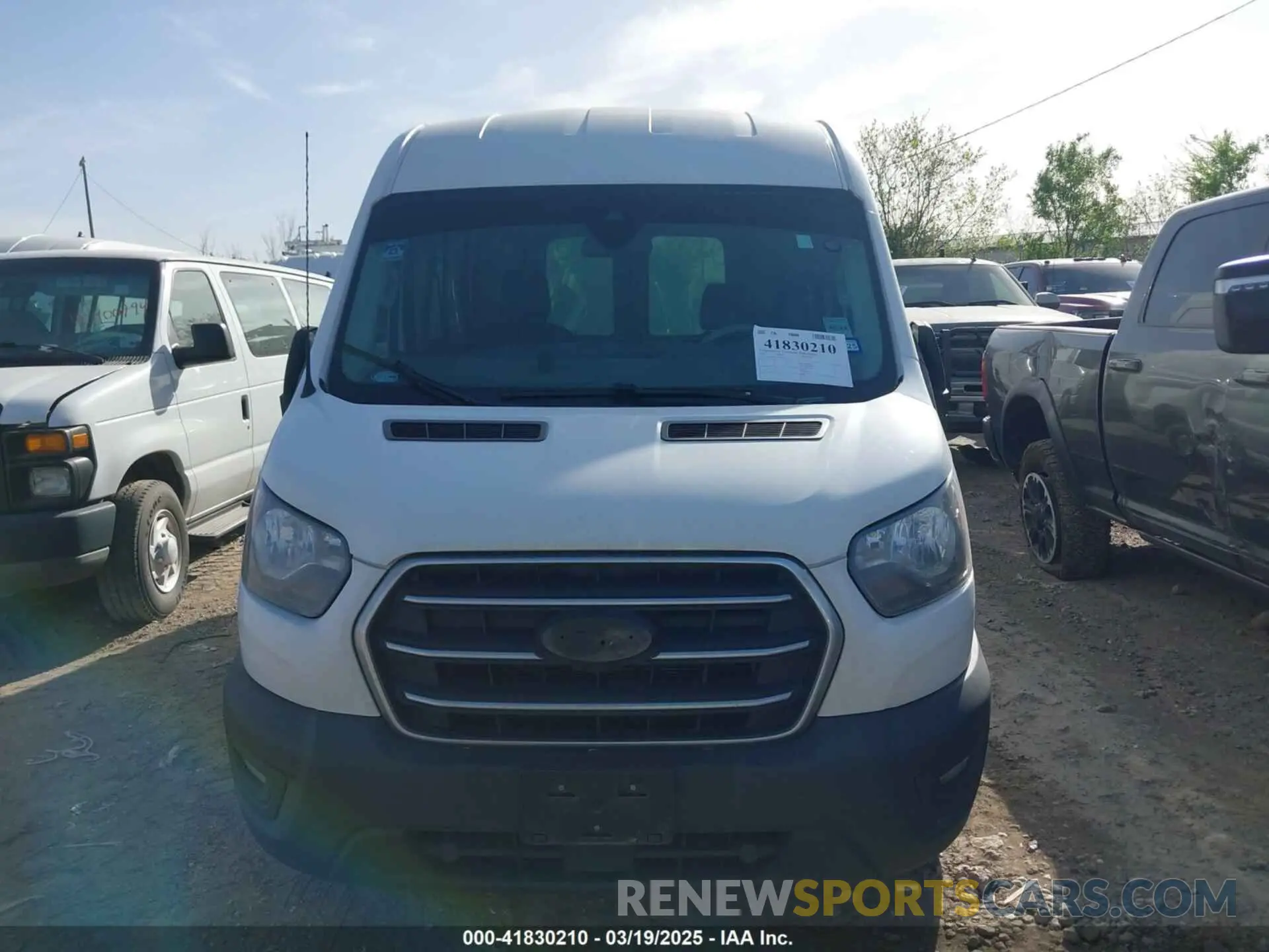 12 fotografías del automóvil dañado 1FTBR1C81LKB10957 FORD TRANSIT-250 2020