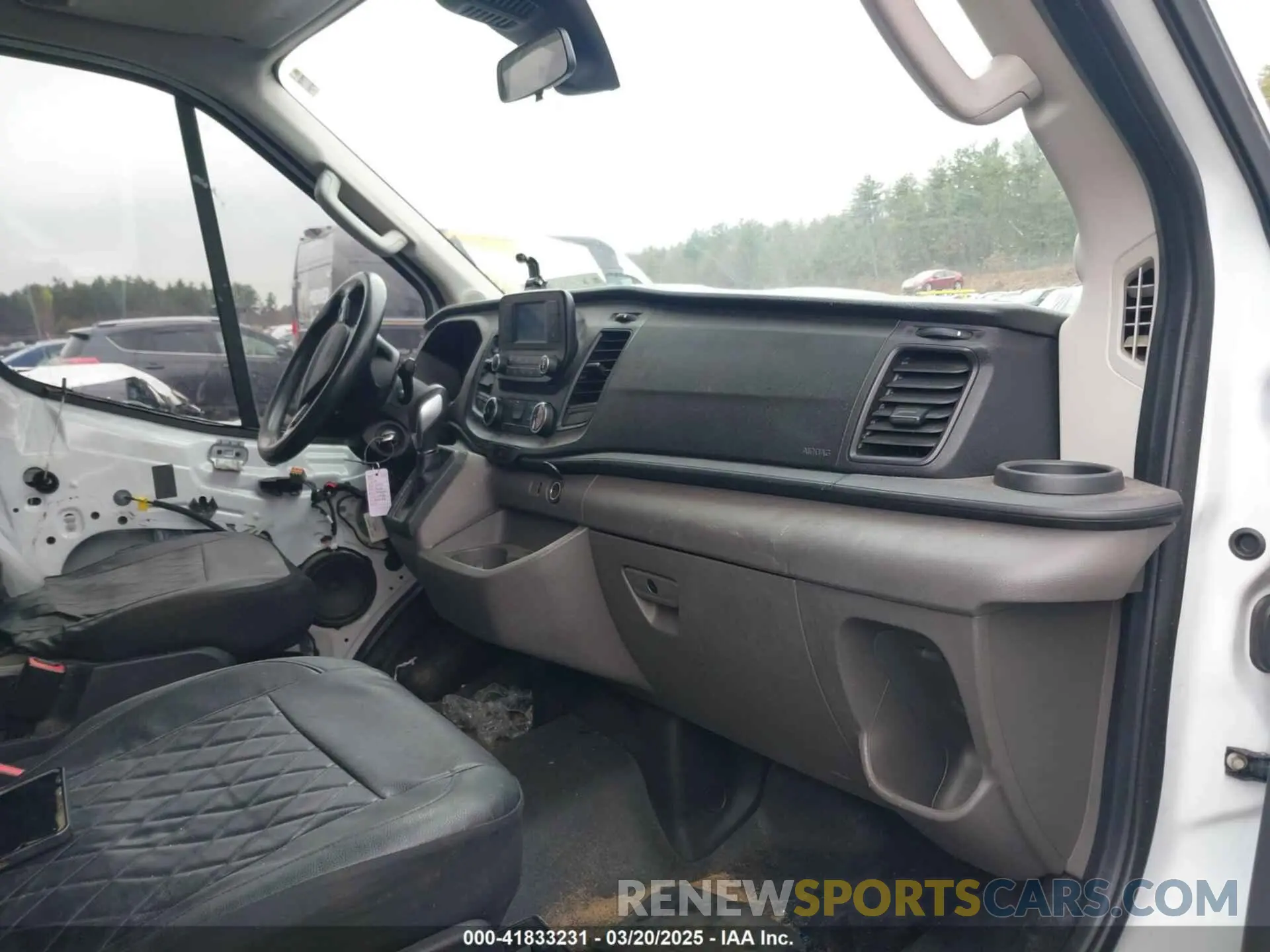 5 fotografías del automóvil dañado 1FTBR1C82LKA10849 FORD TRANSIT-250 2020
