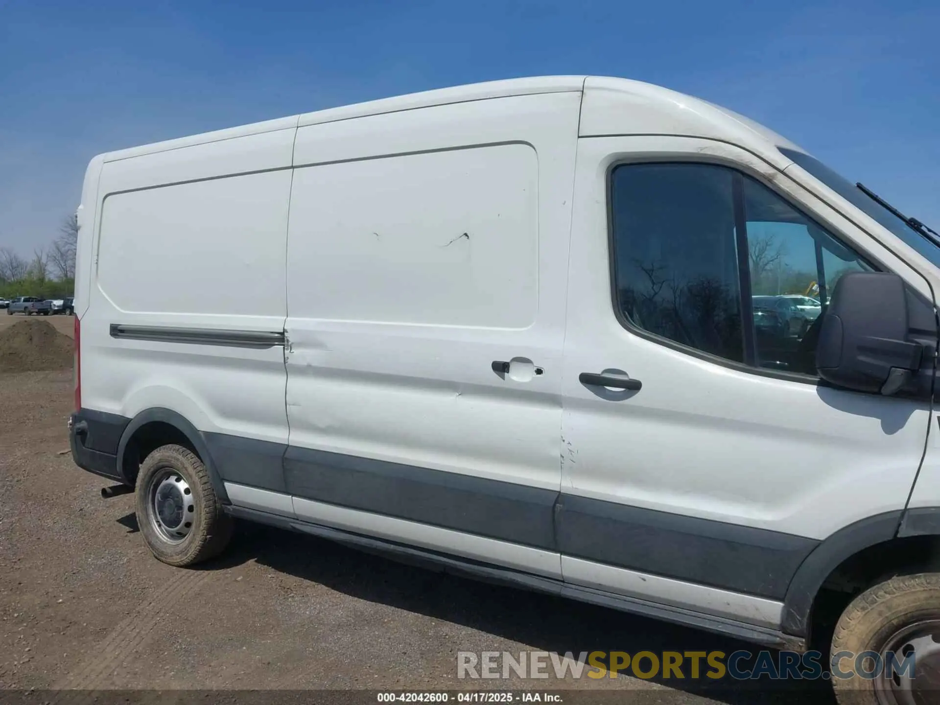 13 fotografías del automóvil dañado 1FTBR1C85LKA81267 FORD TRANSIT-250 2020