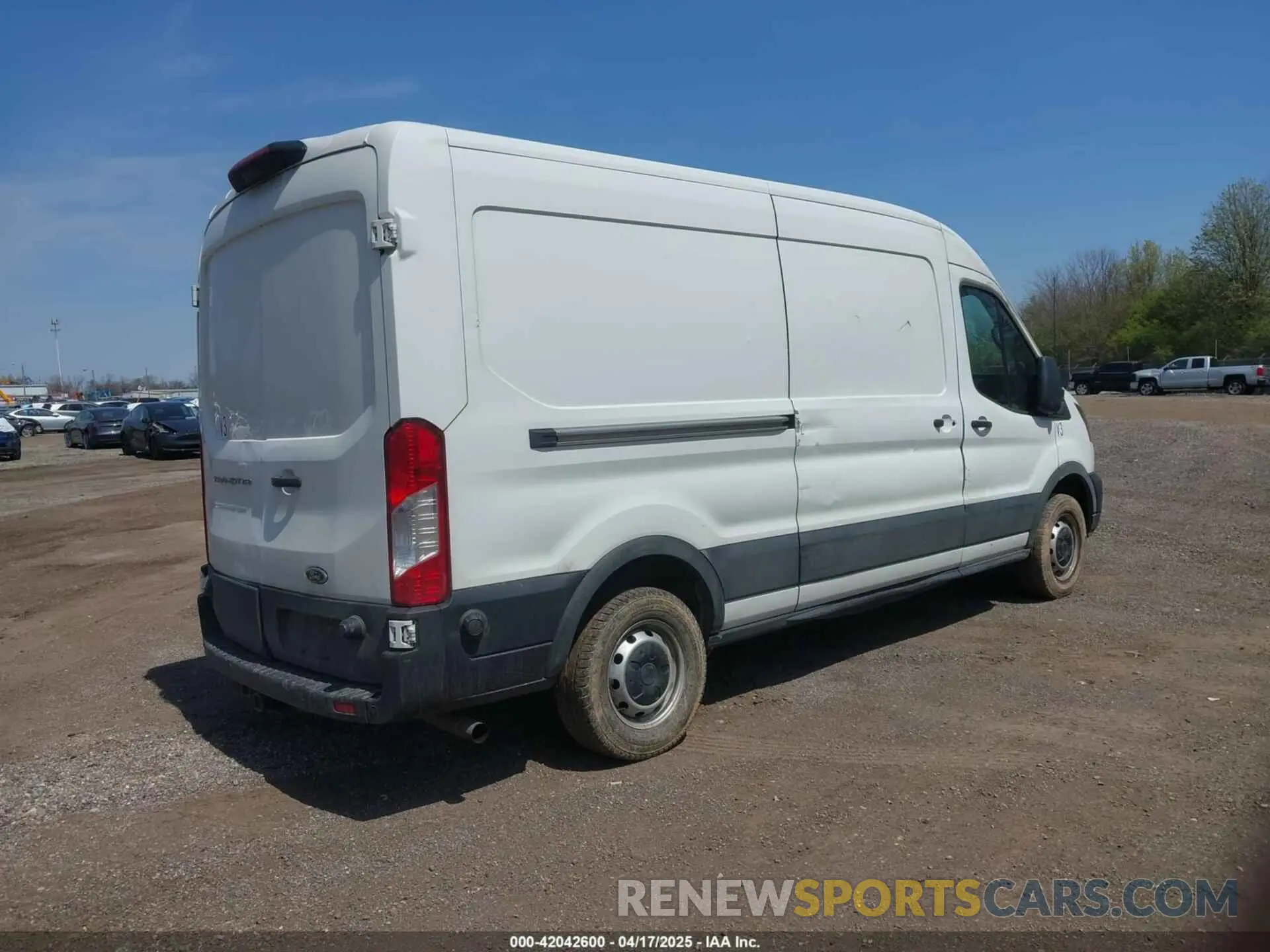 4 fotografías del automóvil dañado 1FTBR1C85LKA81267 FORD TRANSIT-250 2020