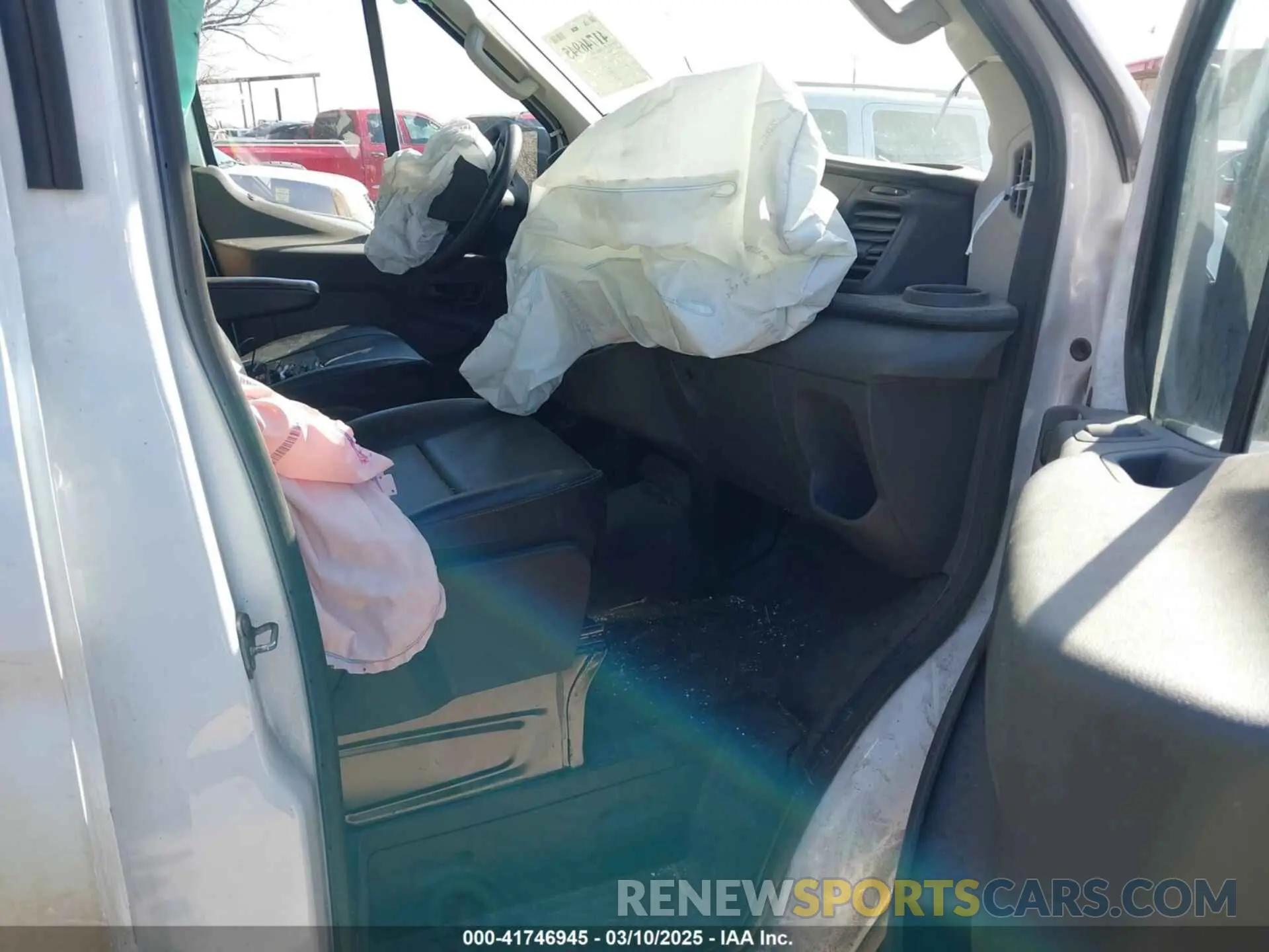 5 fotografías del automóvil dañado 1FTBR1C88LKB71691 FORD TRANSIT-250 2020