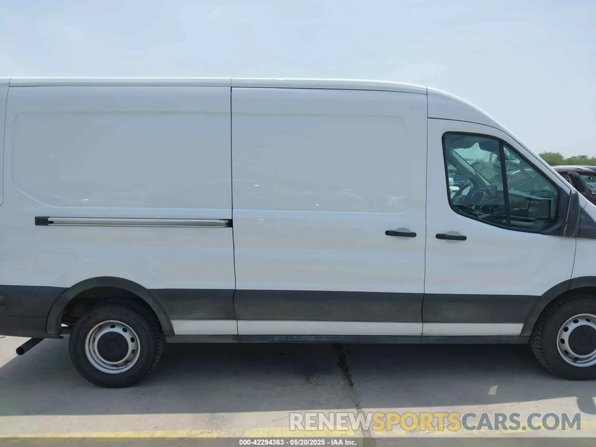 13 fotografías del automóvil dañado 1FTBR1CG4LKB26402 FORD TRANSIT-250 2020