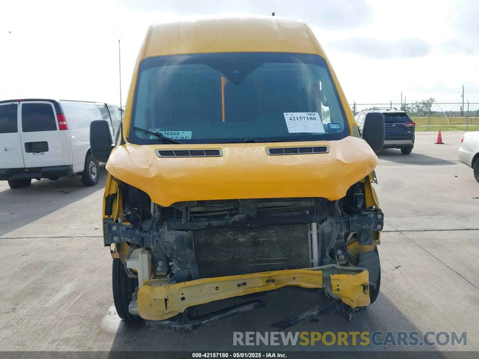 12 fotografías del automóvil dañado 1FTBR1X81LKA56814 FORD TRANSIT-250 2020