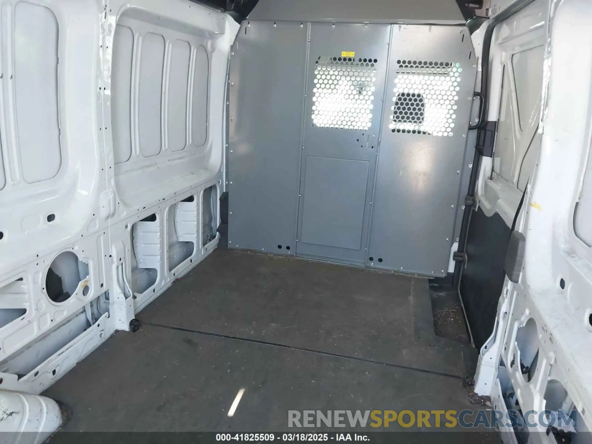 8 fotografías del automóvil dañado 1FTBR1X84LKB78275 FORD TRANSIT-250 2020