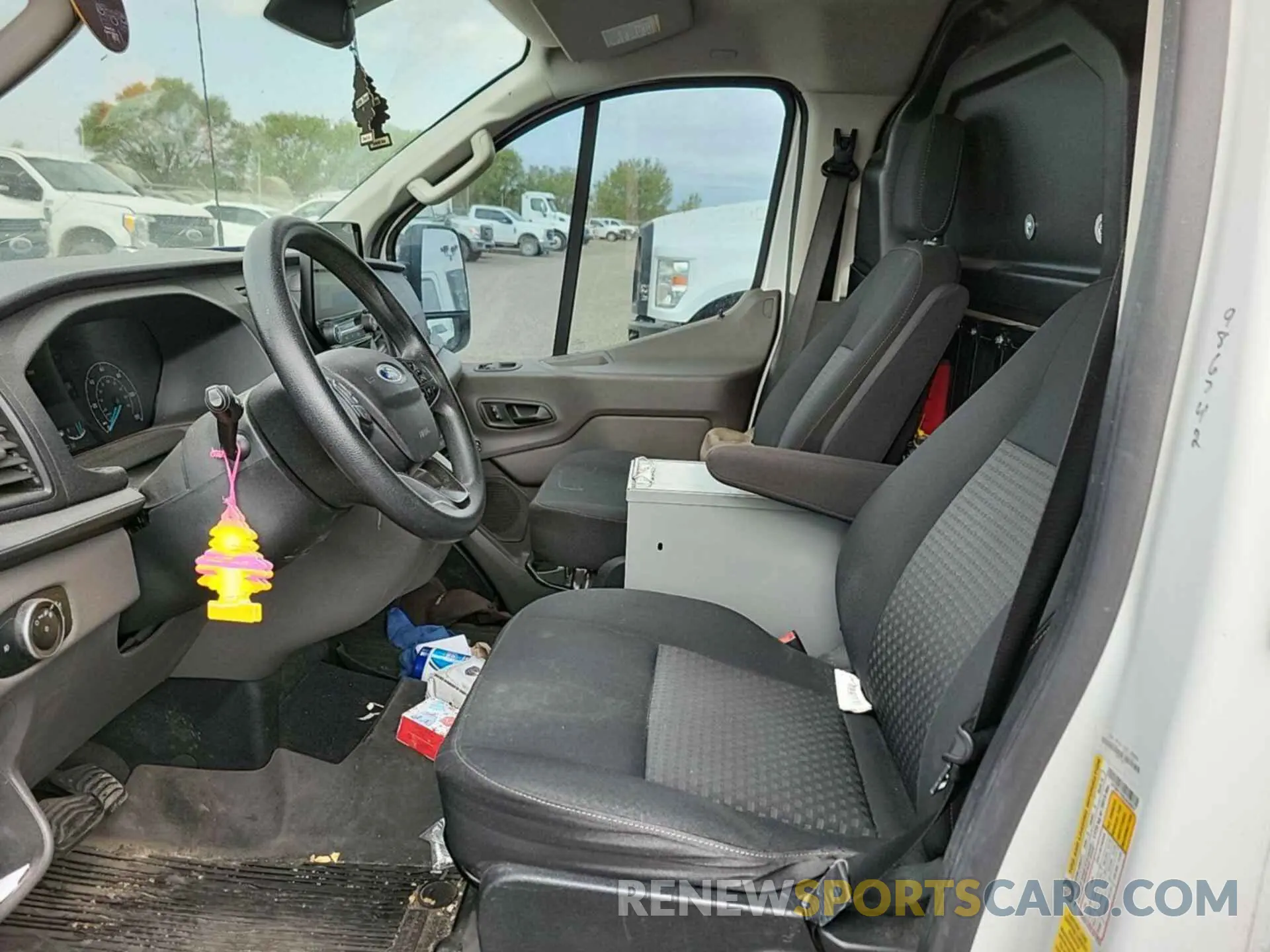 7 fotografías del automóvil dañado 1FTBR1YGXLKA35837 FORD TRANSIT-250 2020