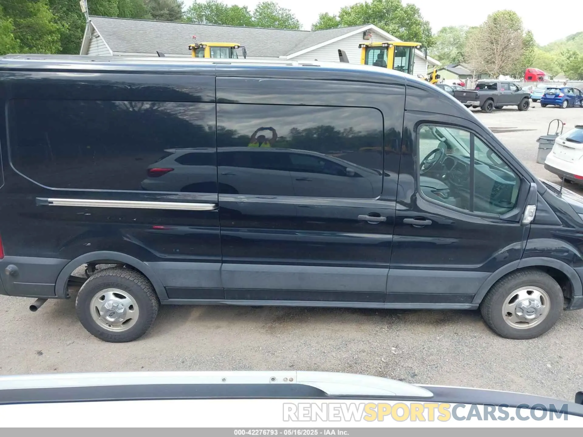 13 fotografías del automóvil dañado 1FTBR2C8XLKA81092 FORD TRANSIT-250 2020