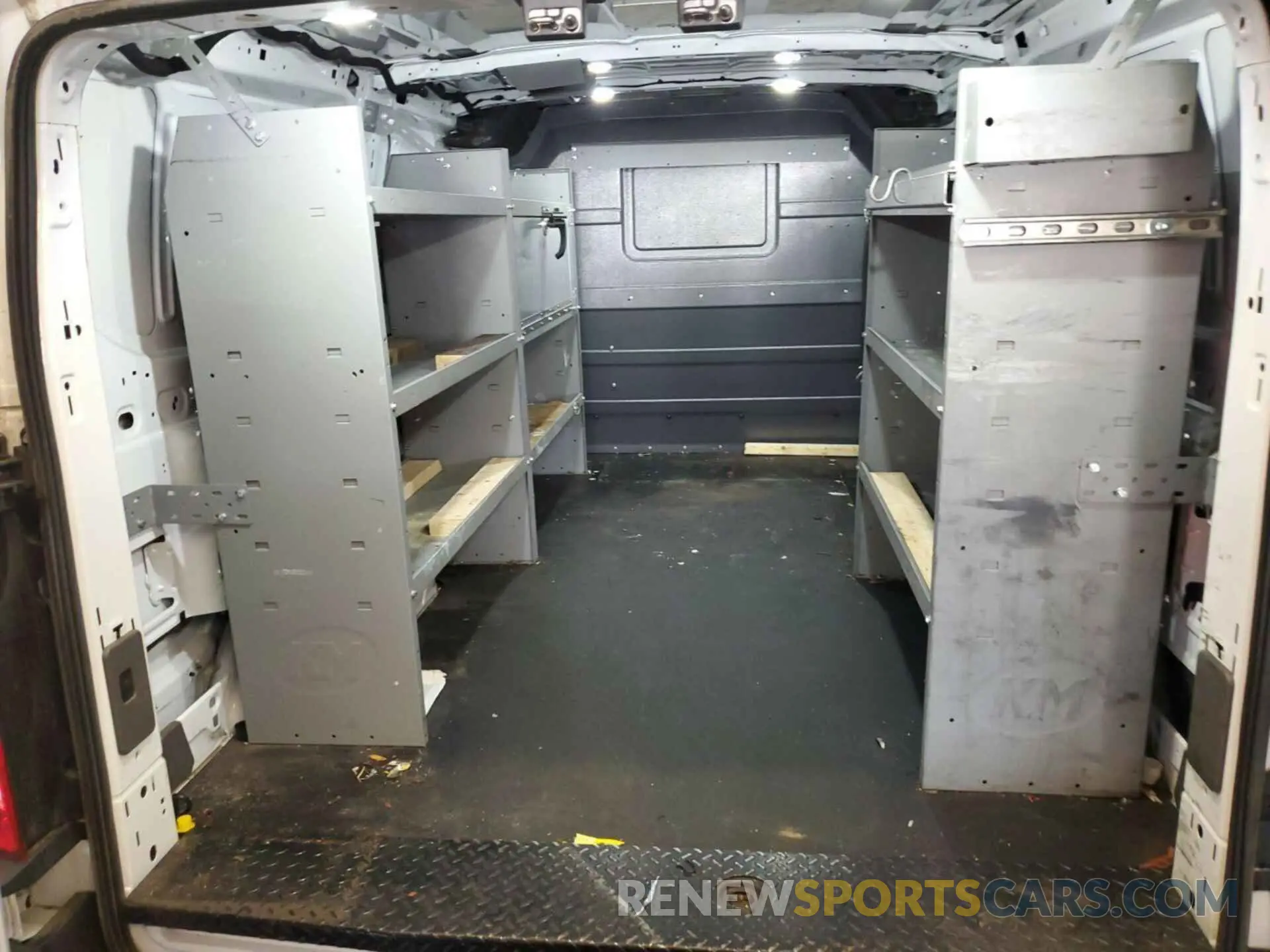 4 fotografías del automóvil dañado 1FTBR2YG0LKA35819 FORD TRANSIT-250 2020