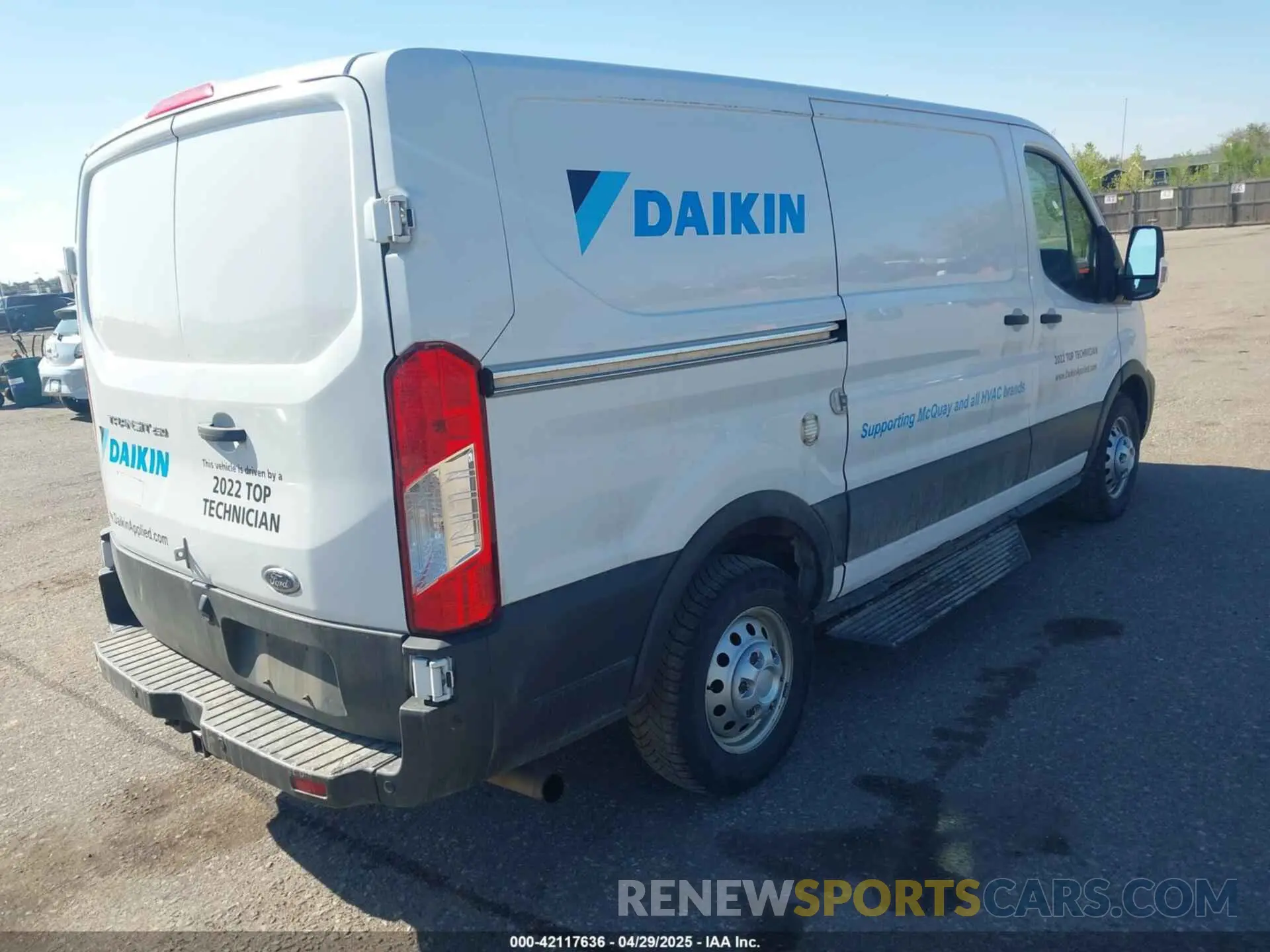 4 fotografías del automóvil dañado 1FTBR2YGXLKB09134 FORD TRANSIT-250 2020