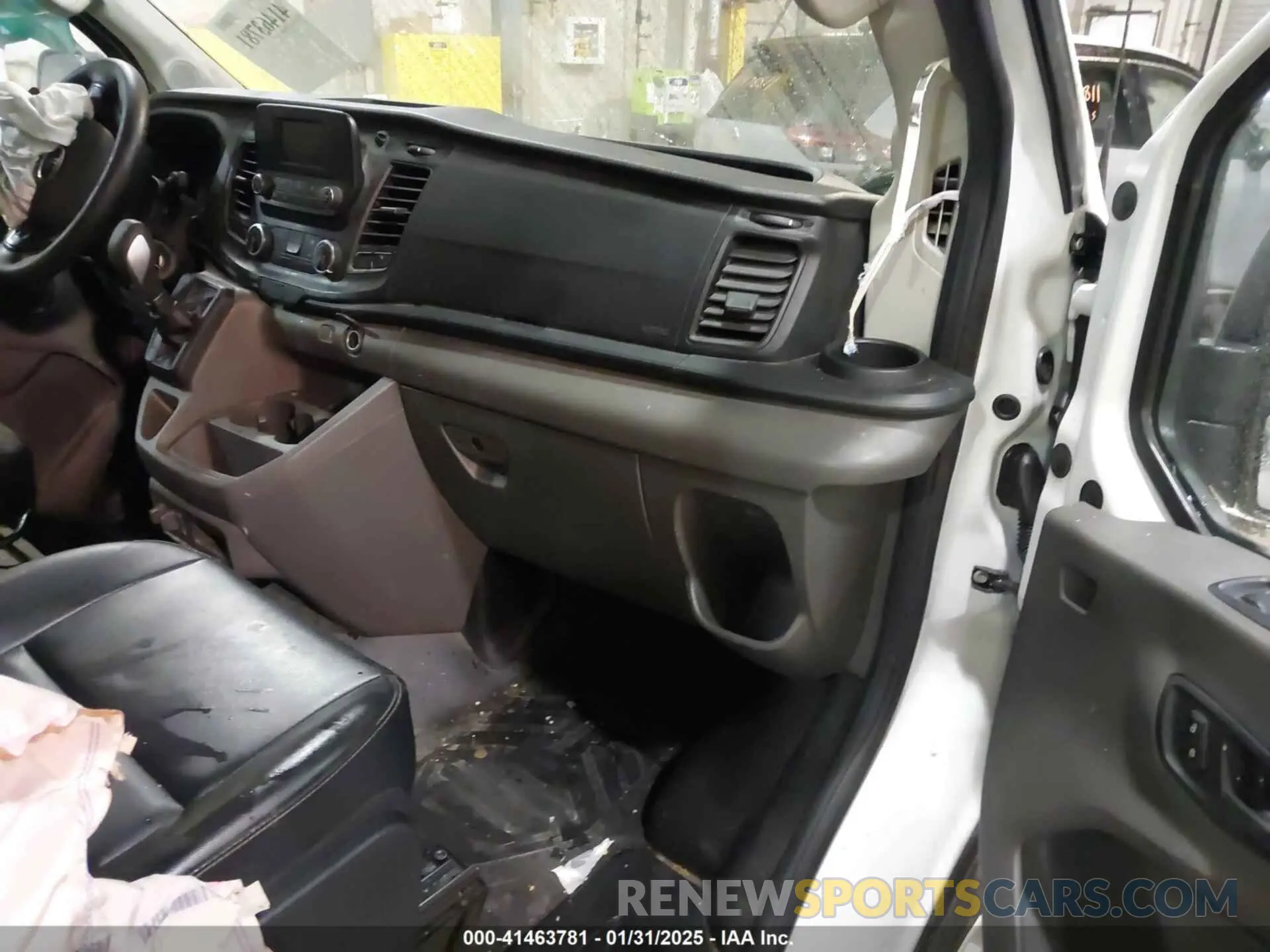 5 fotografías del automóvil dañado 1FTBR1C82MKA29712 FORD TRANSIT-250 2021