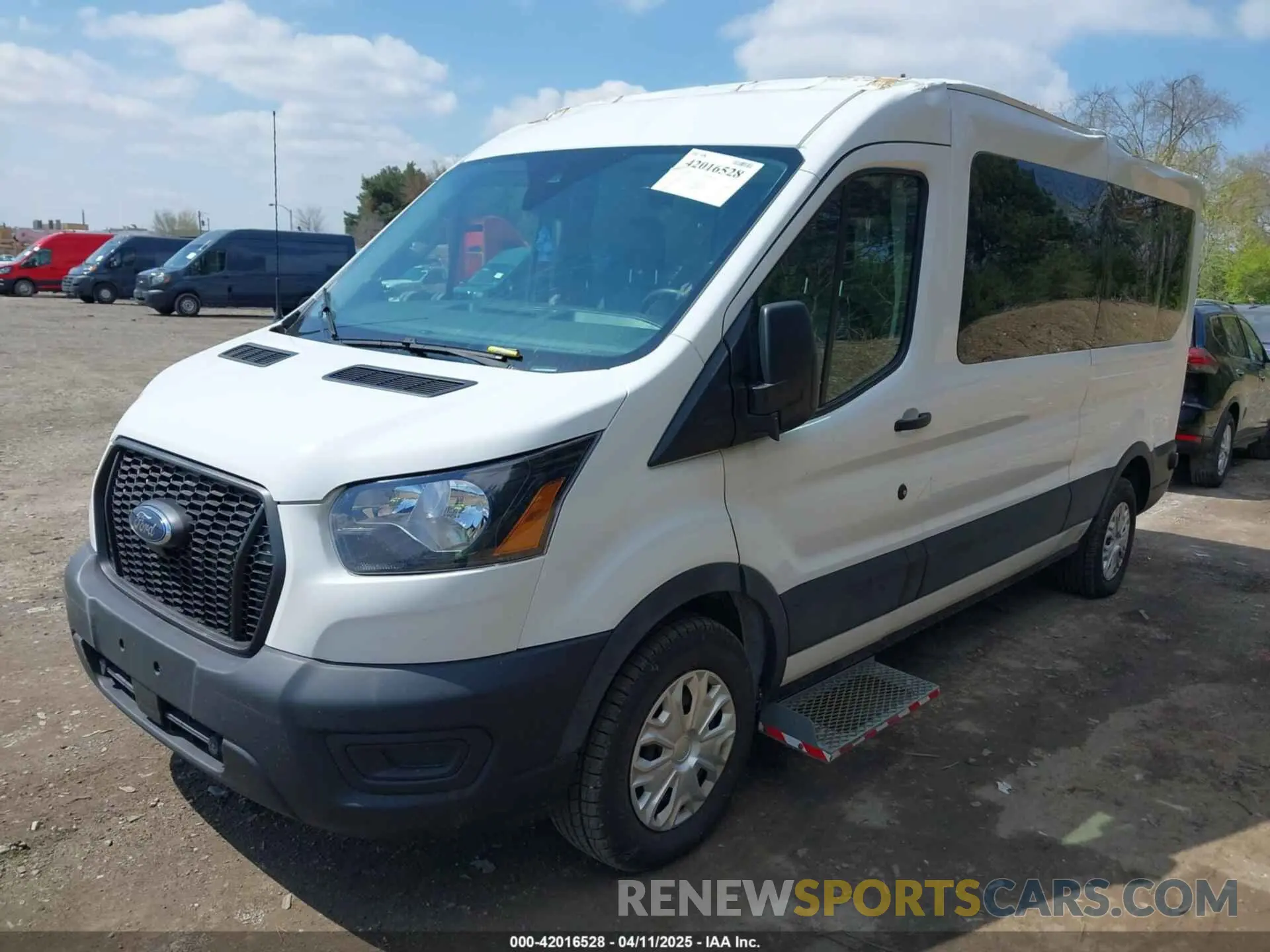 2 fotografías del automóvil dañado 1FTBR1C85MKA66513 FORD TRANSIT-250 2021