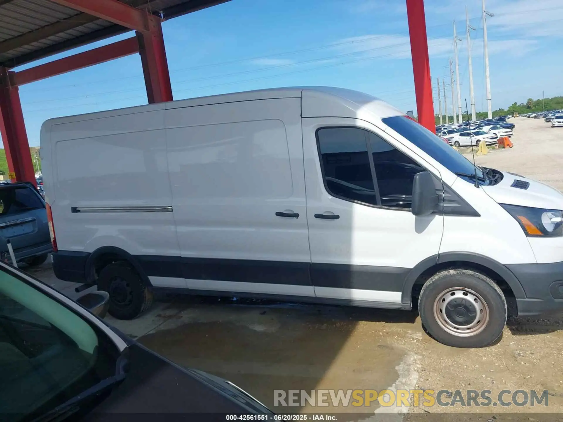 13 fotografías del automóvil dañado 1FTBR1C86MKA13416 FORD TRANSIT-250 2021