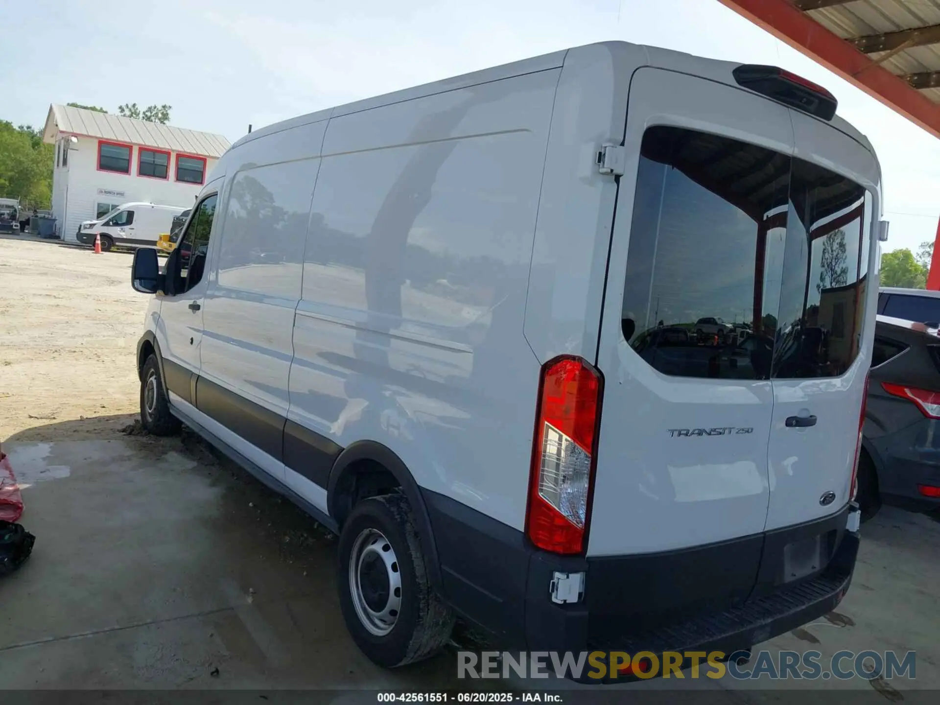 3 fotografías del automóvil dañado 1FTBR1C86MKA13416 FORD TRANSIT-250 2021
