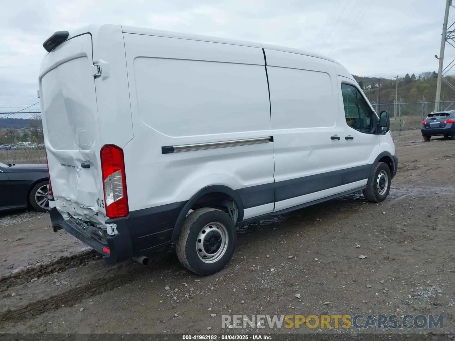 4 fotografías del automóvil dañado 1FTBR1C88NKA04802 FORD TRANSIT-250 2022