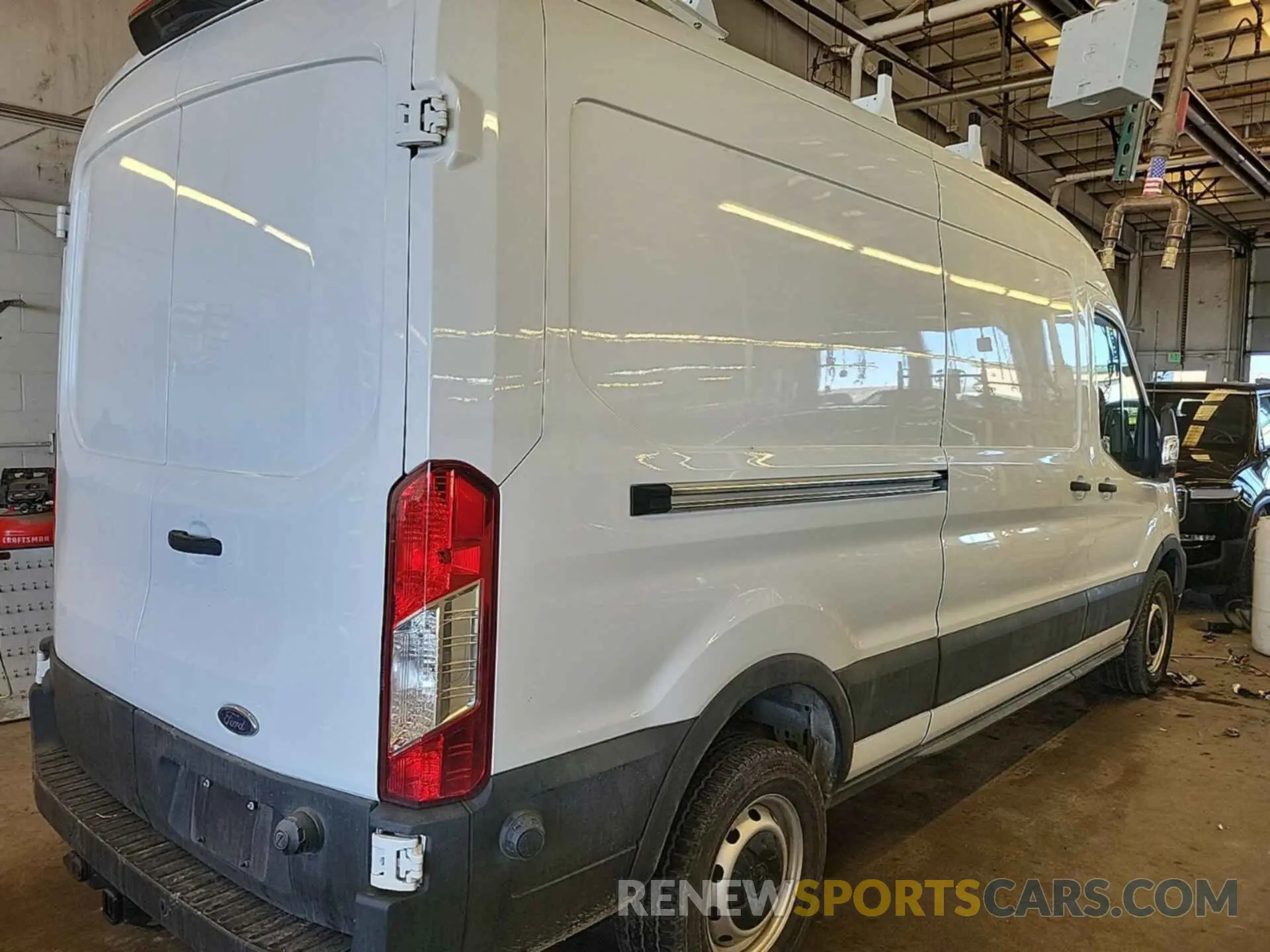 2 fotografías del automóvil dañado 1FTBR1C89PKA22695 FORD TRANSIT-250 2023