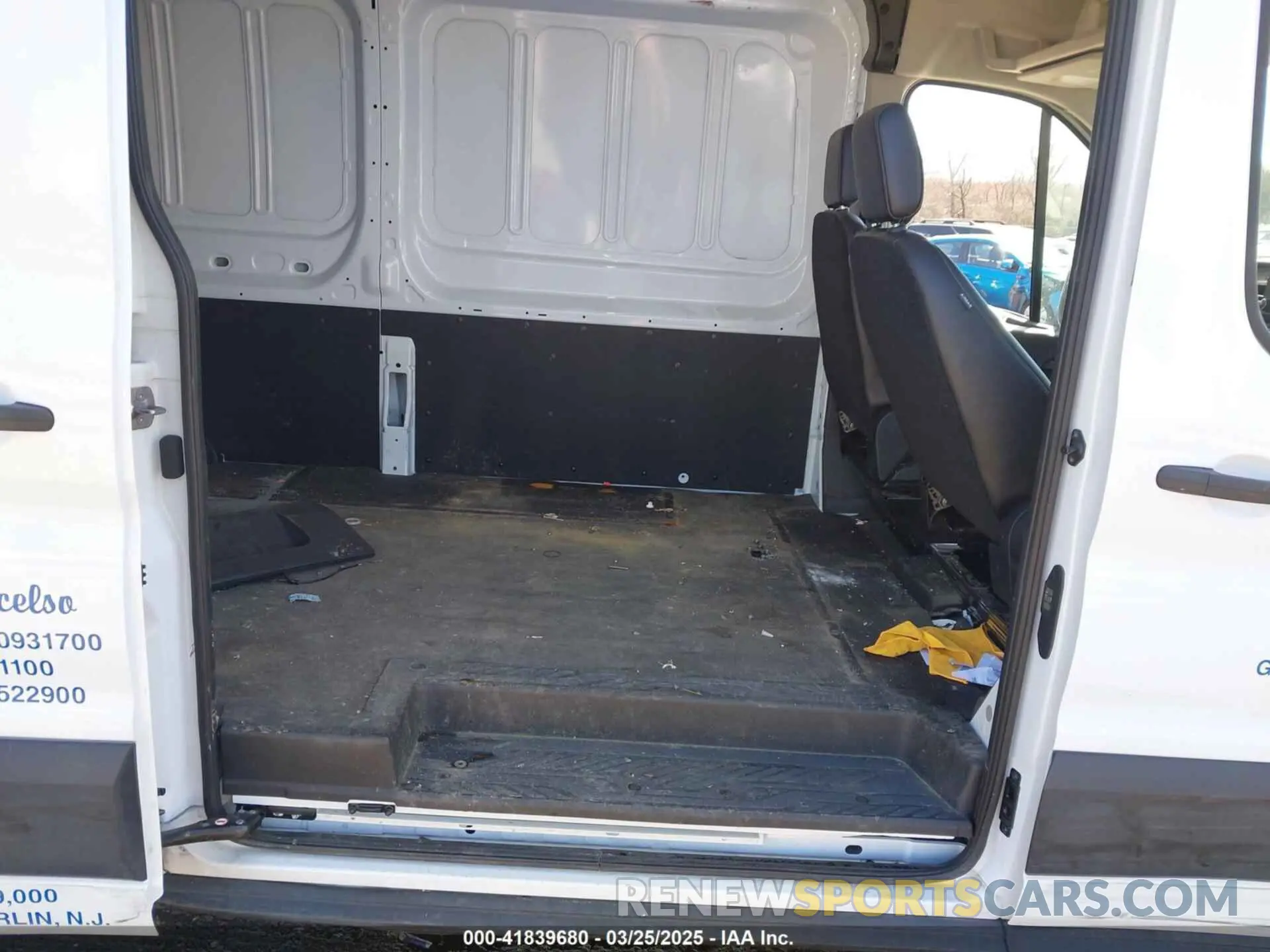 3 fotografías del automóvil dañado 1FTBR1C89PKB29455 FORD TRANSIT-250 2023