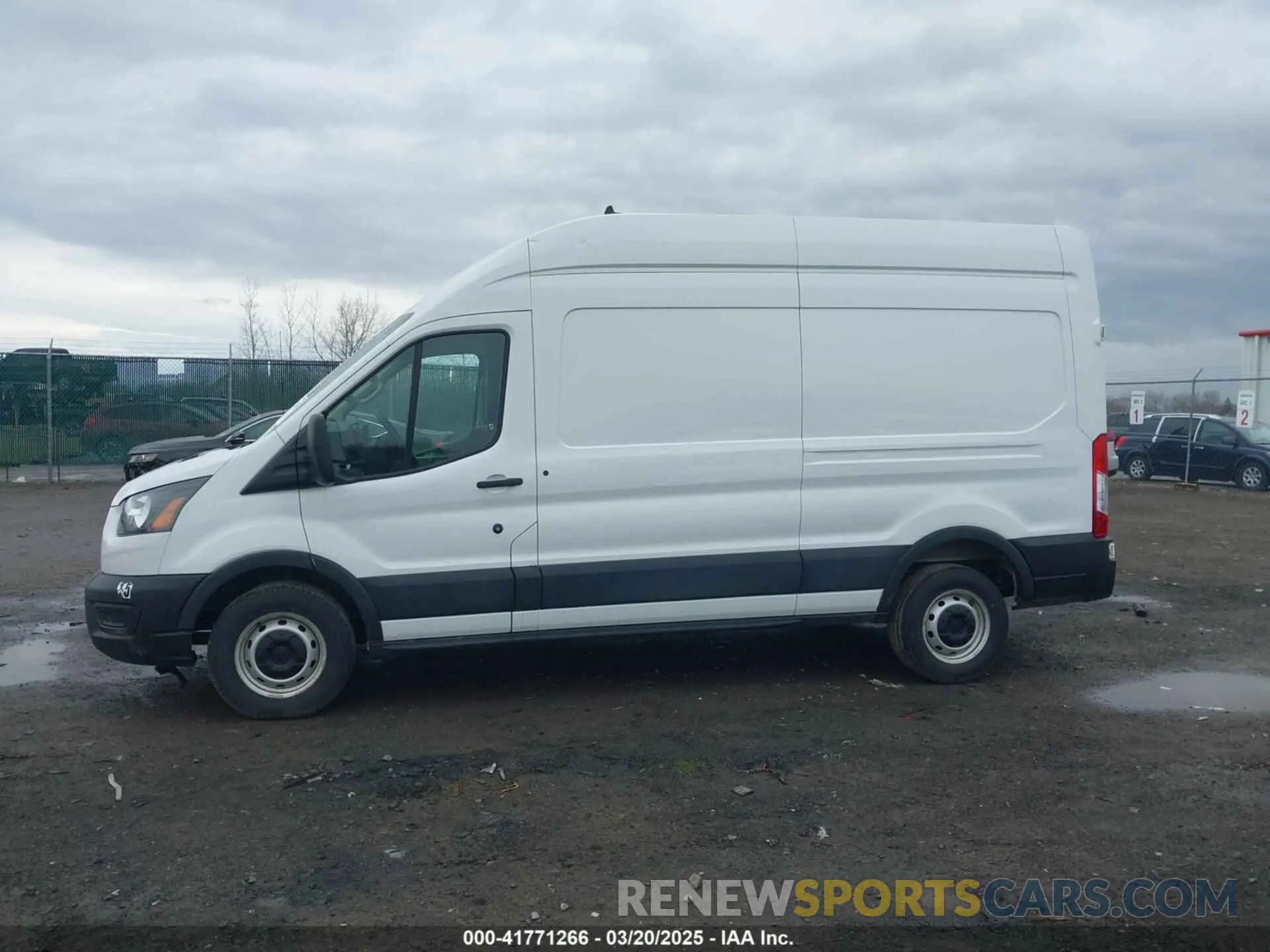14 fotografías del automóvil dañado 1FTBR1X80PKA70130 FORD TRANSIT-250 2023