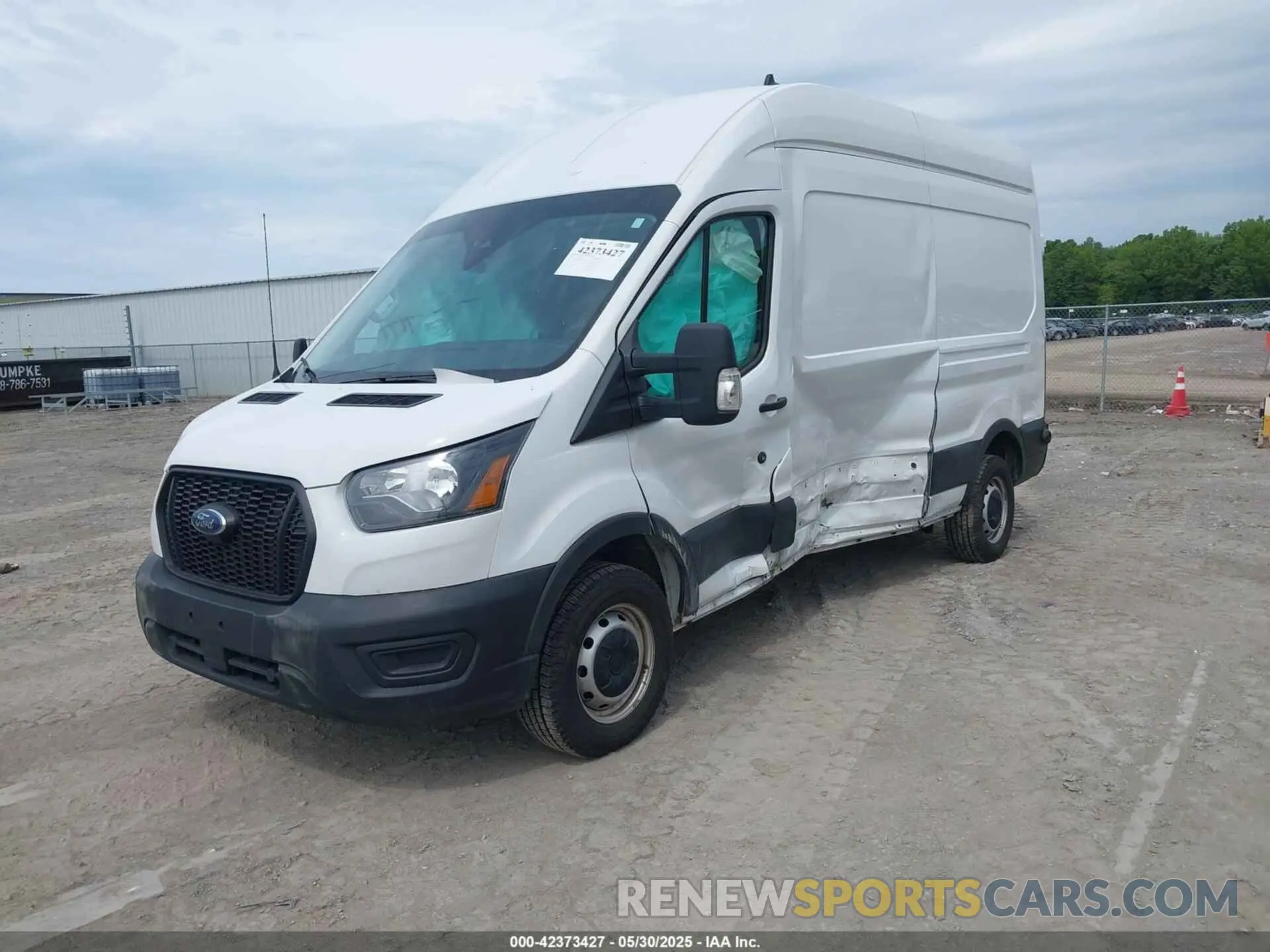 2 fotografías del automóvil dañado 1FTBR1X89PKB17669 FORD TRANSIT-250 2023