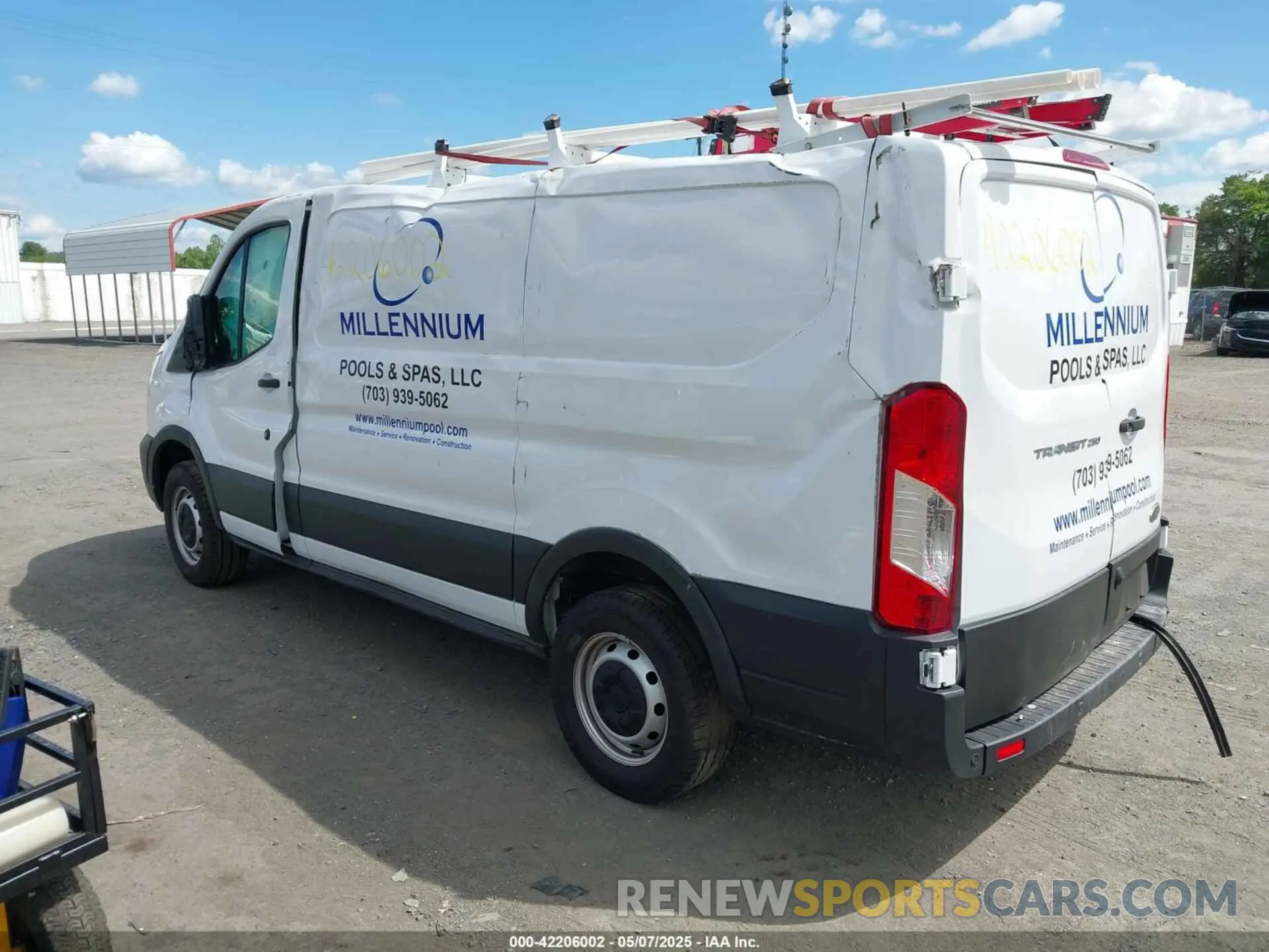 3 fotografías del automóvil dañado 1FTBR1Y88PKB28094 FORD TRANSIT-250 2023