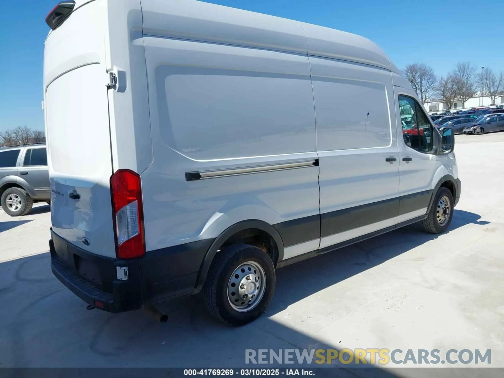 4 fotografías del automóvil dañado 1FTBR2X86PKA51393 FORD TRANSIT-250 2023