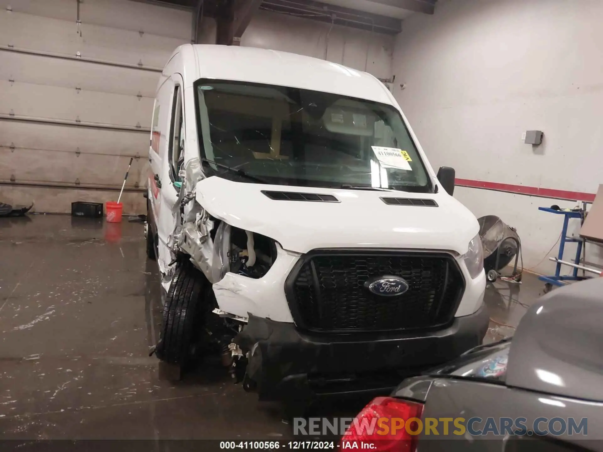 12 fotografías del automóvil dañado 1FTBR2C81RKA01686 FORD TRANSIT-250 2024