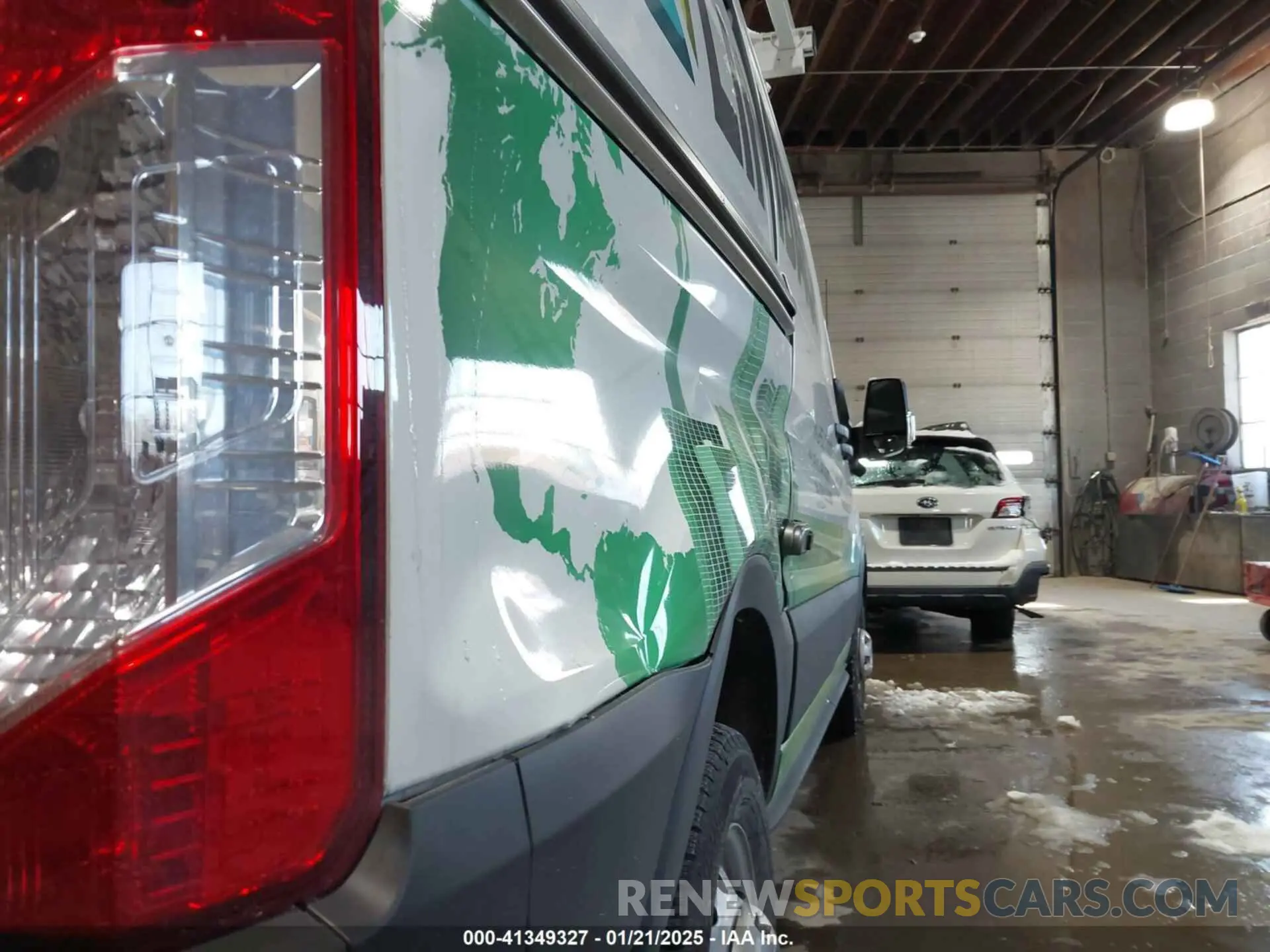 6 fotografías del automóvil dañado 1FTBR2Y83RKA54611 FORD TRANSIT-250 2024