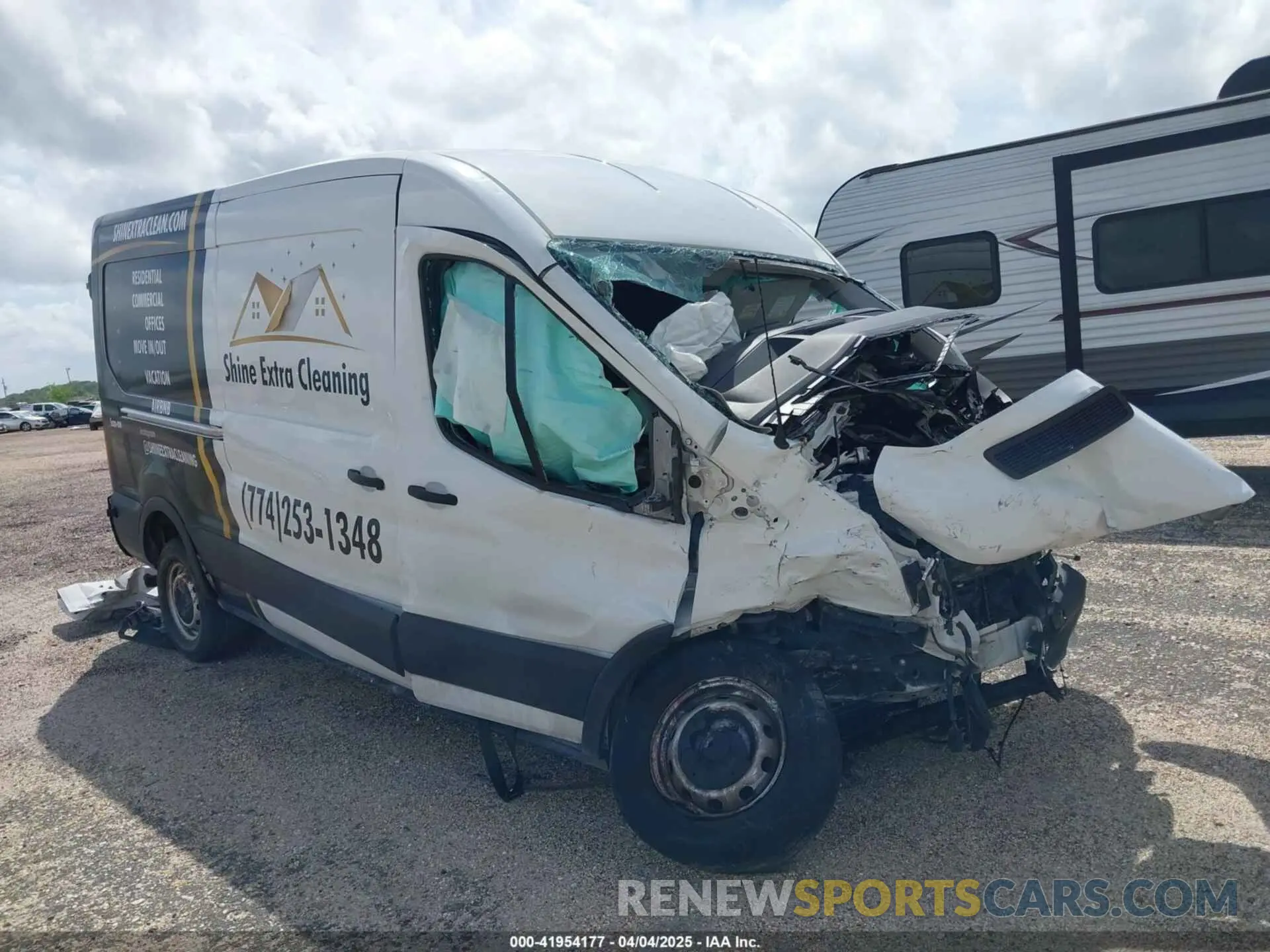 1 fotografías del automóvil dañado 1FTBR1C8XLKA37359 FORD TRANSIT-250 CARGO 2020