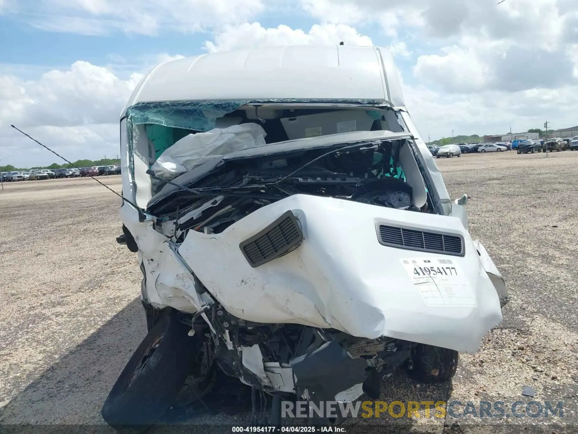 11 fotografías del automóvil dañado 1FTBR1C8XLKA37359 FORD TRANSIT-250 CARGO 2020