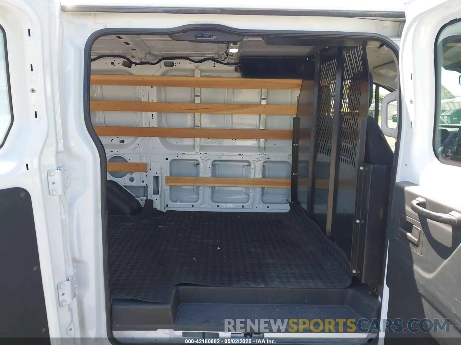 8 fotografías del automóvil dañado 1FTBR2Y84PKA44893 FORD TRANSIT-250 CARGO 2023