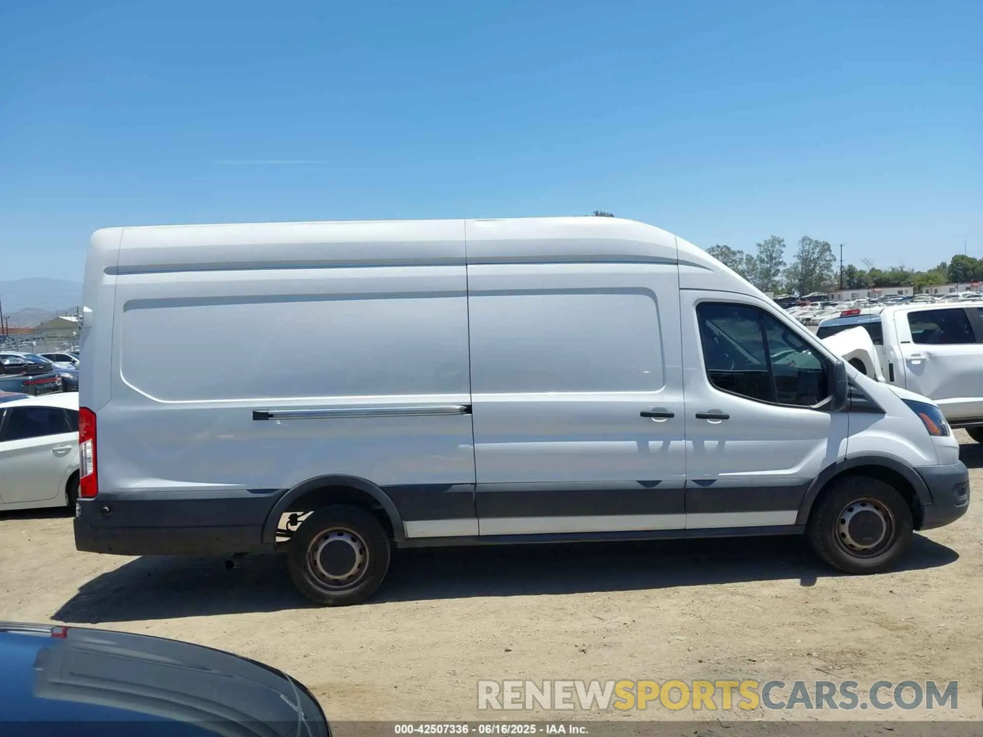 13 fotografías del automóvil dañado 1FTBR3X84LKB60788 FORD TRANSIT-250 CARGO VAN 2020