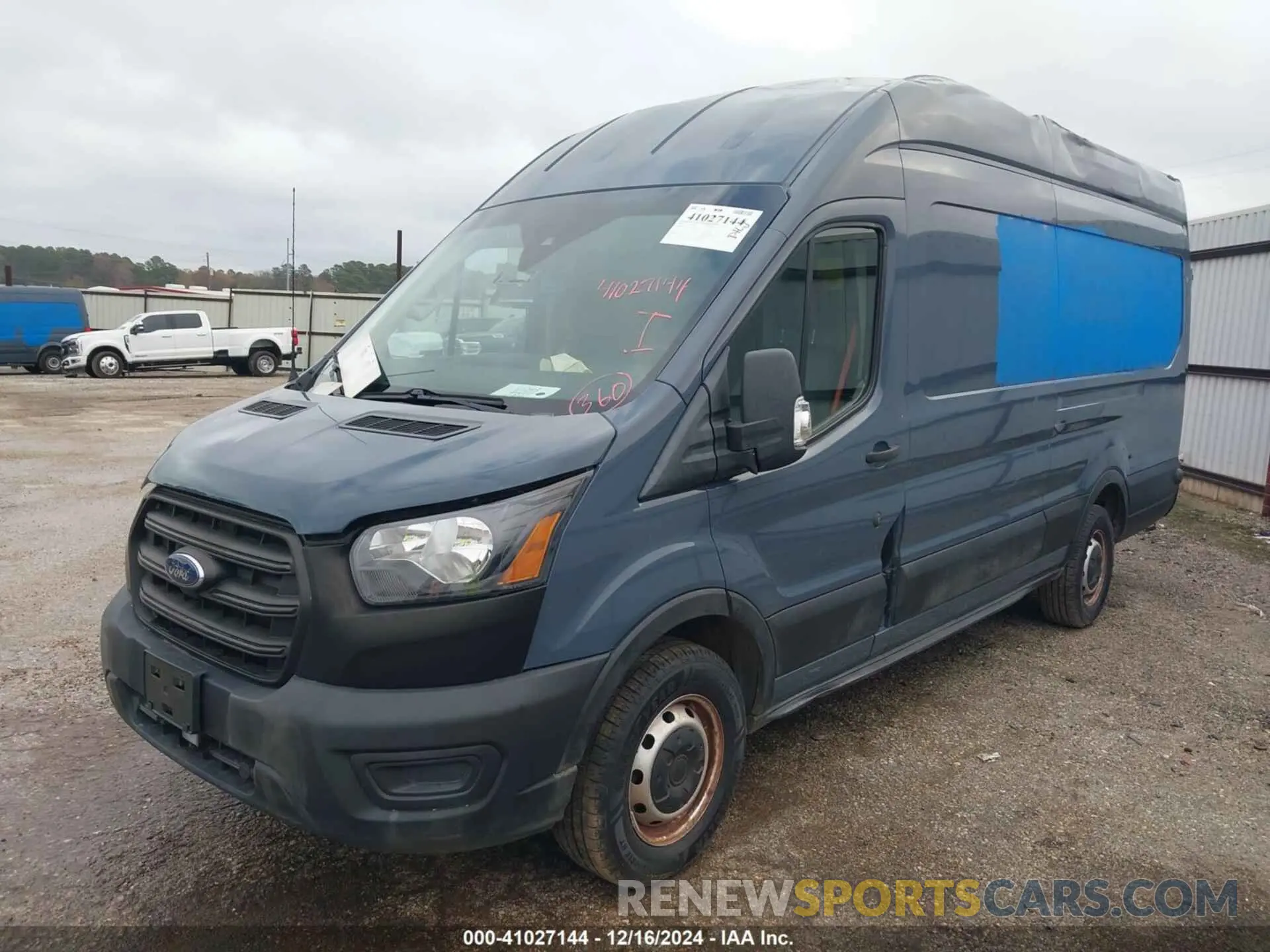 2 fotografías del automóvil dañado 1FTBR3X85LKA55712 FORD TRANSIT-250 CARGO VAN 2020