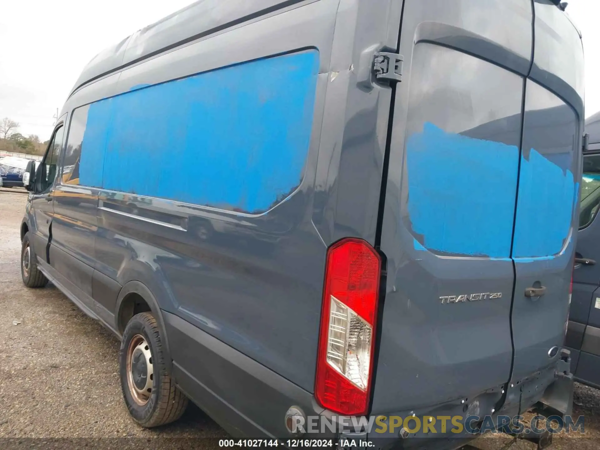 3 fotografías del automóvil dañado 1FTBR3X85LKA55712 FORD TRANSIT-250 CARGO VAN 2020