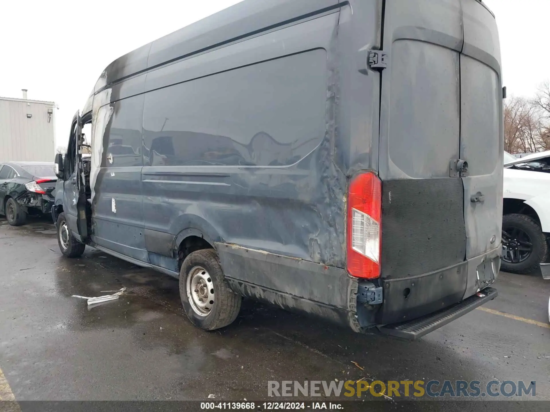 3 fotografías del automóvil dañado 1FTBR3X86LKA47926 FORD TRANSIT-250 CARGO VAN 2020