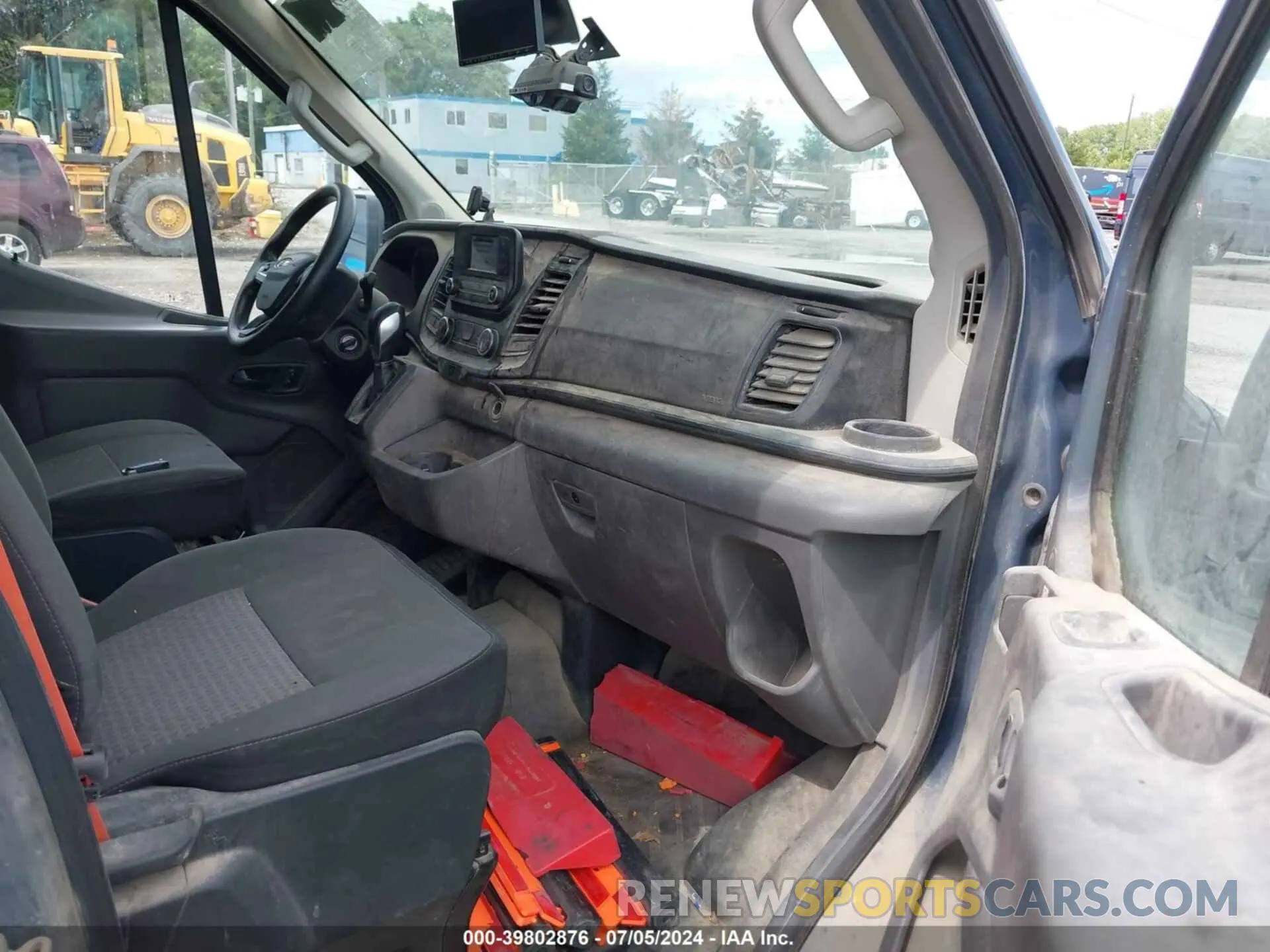 5 fotografías del automóvil dañado 1FTBR3X87LKA47501 FORD TRANSIT-250 CARGO VAN 2020