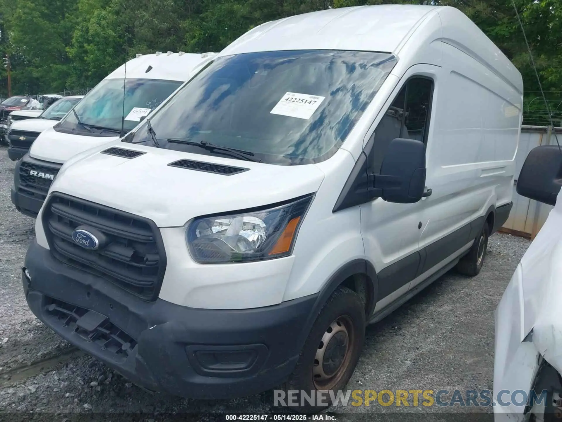 2 fotografías del automóvil dañado 1FTBR3X87LKB49722 FORD TRANSIT-250 CARGO VAN 2020
