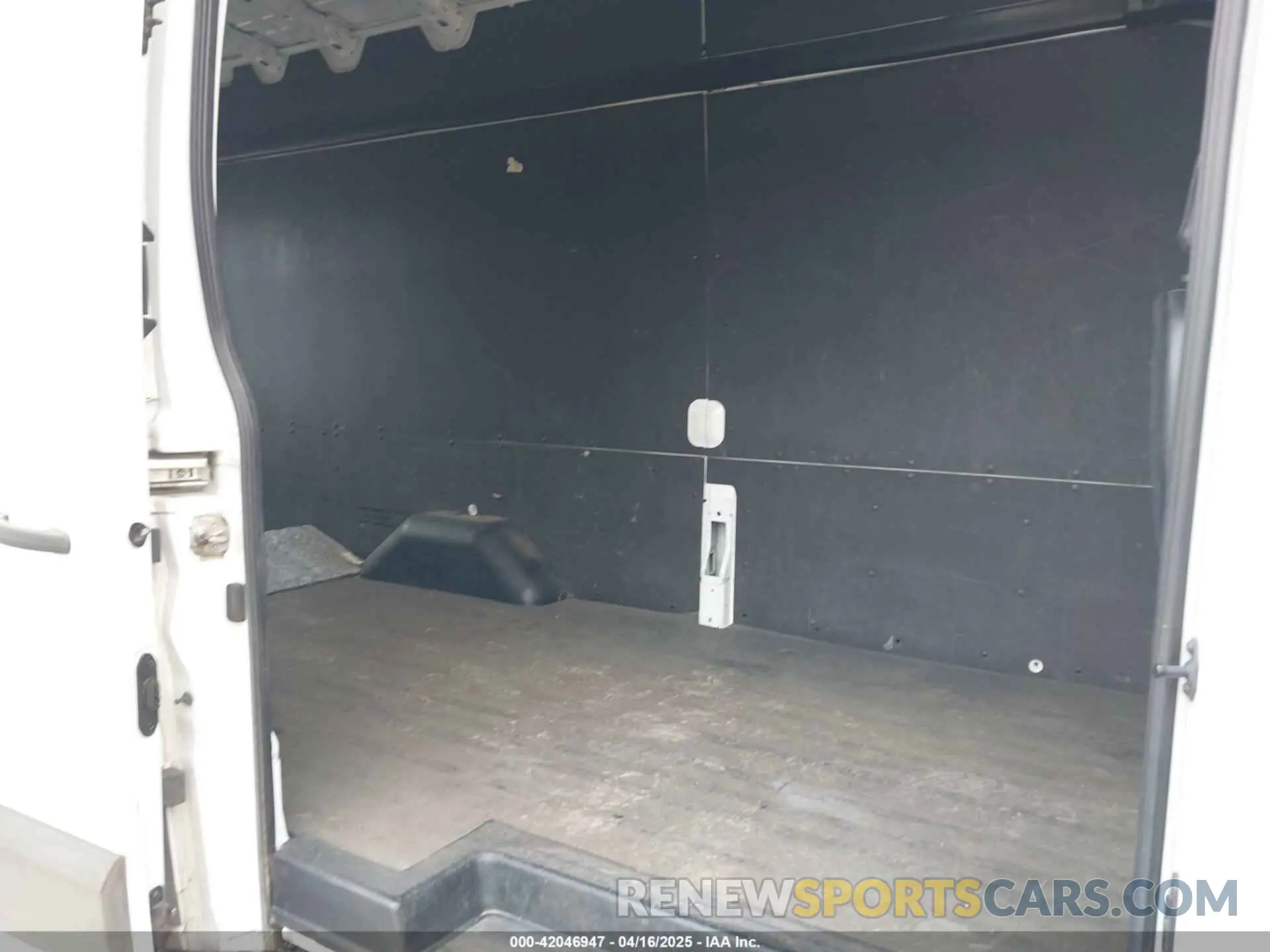 8 fotografías del automóvil dañado 1FTBR3X8XMKA49924 FORD TRANSIT-250 CARGO VAN 2021