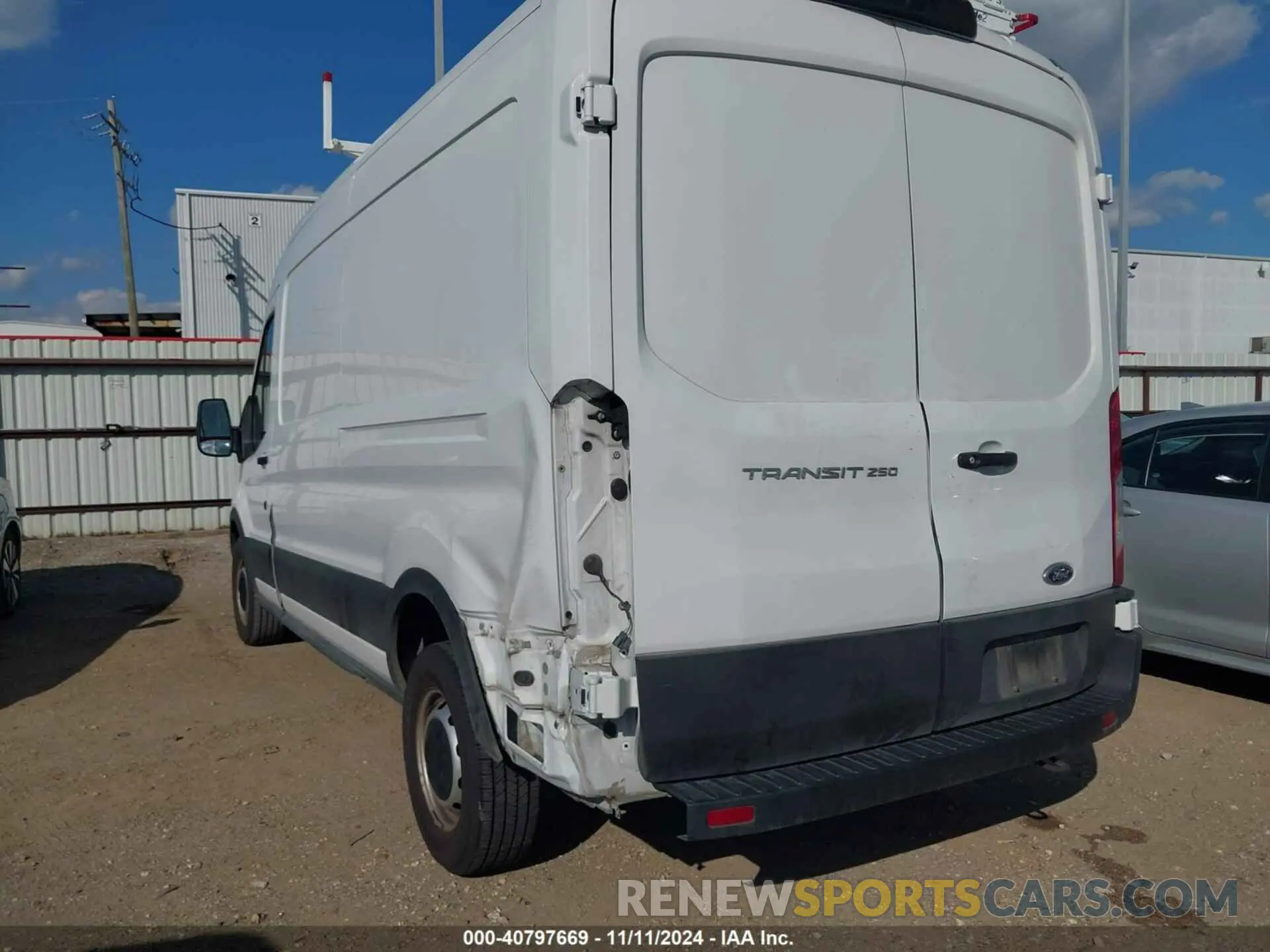 6 fotografías del automóvil dañado 1FTBR1C87PKA63830 FORD TRANSIT-250 CARGO VAN 2023