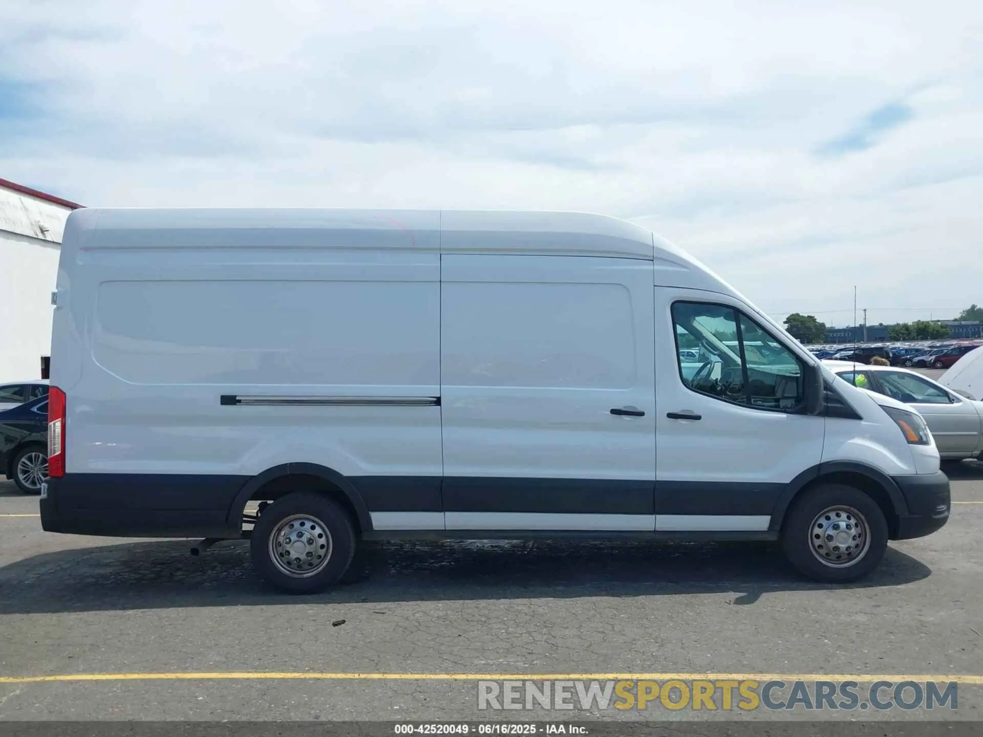 13 fotografías del automóvil dañado 1FTBR3U86PKA69175 FORD TRANSIT-250 CARGO VAN 2023