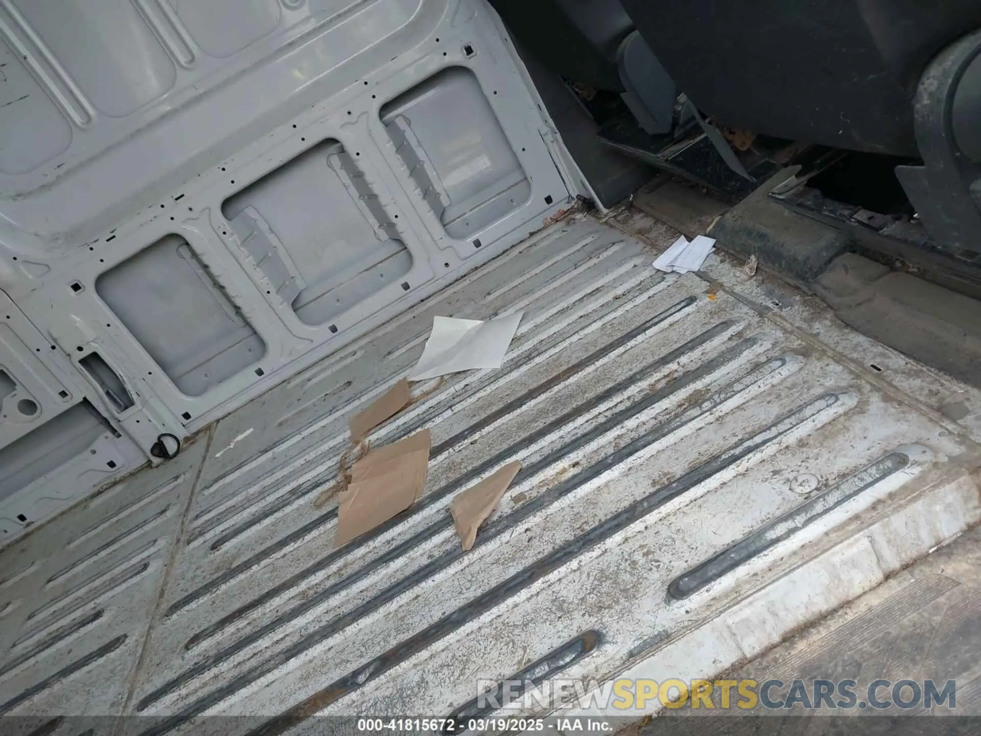 8 fotografías del automóvil dañado 1FTBR3X86PKA69978 FORD TRANSIT-250 CARGO VAN 2023