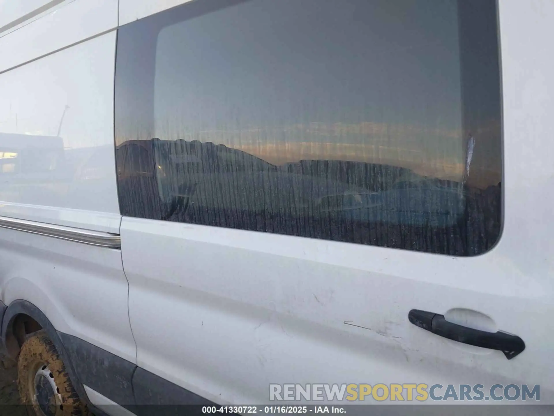 8 fotografías del automóvil dañado 1FTBR3X89PKA82787 FORD TRANSIT-250 CARGO VAN 2023