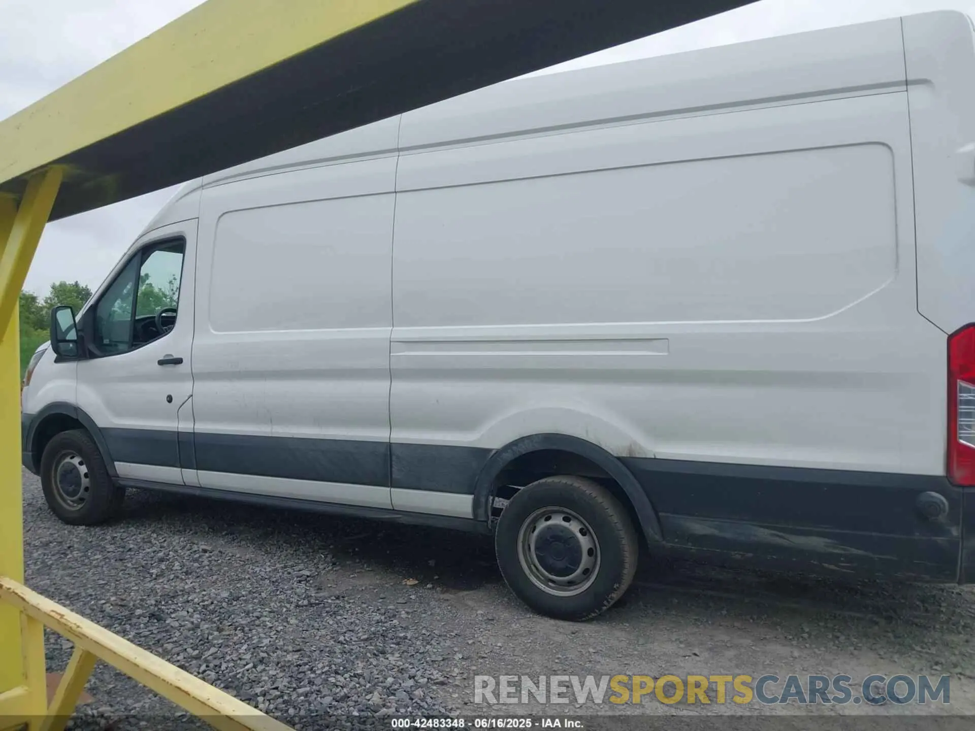 14 fotografías del automóvil dañado 1FTBR3X89RKA14329 FORD TRANSIT-250 CARGO VAN 2024