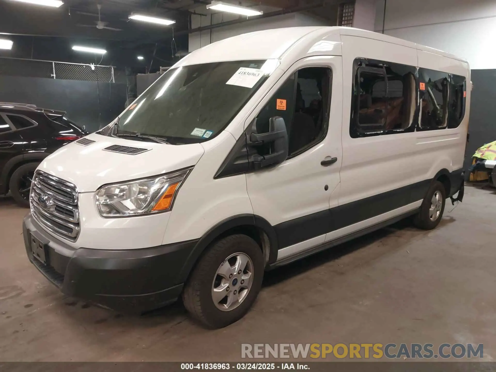 2 fotografías del automóvil dañado 1FBAX2CG7KKA34078 FORD TRANSIT-350 2019