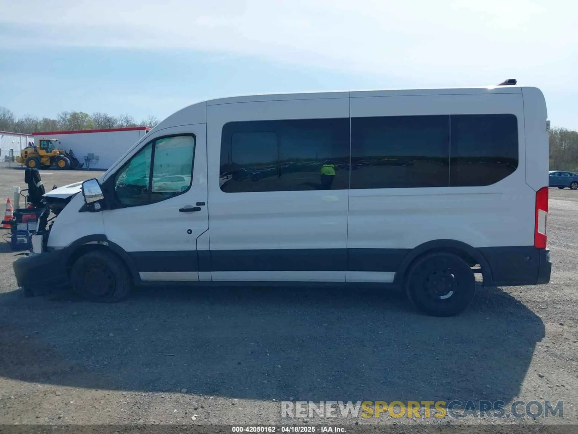 15 fotografías del automóvil dañado 1FBAX2CM3KKB43496 FORD TRANSIT-350 2019