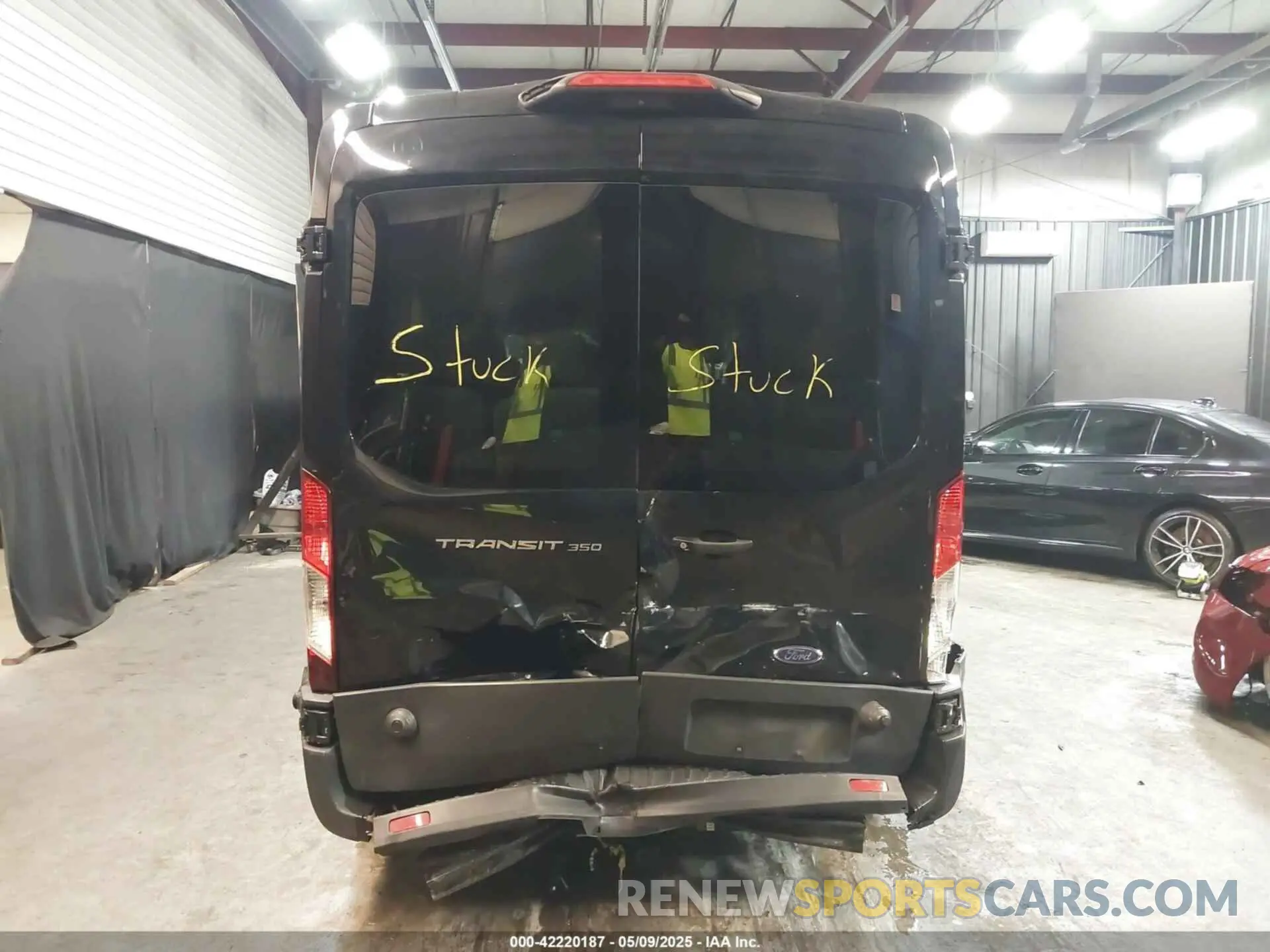 16 fotografías del automóvil dañado 1FBAX2CM7KKA64803 FORD TRANSIT-350 2019