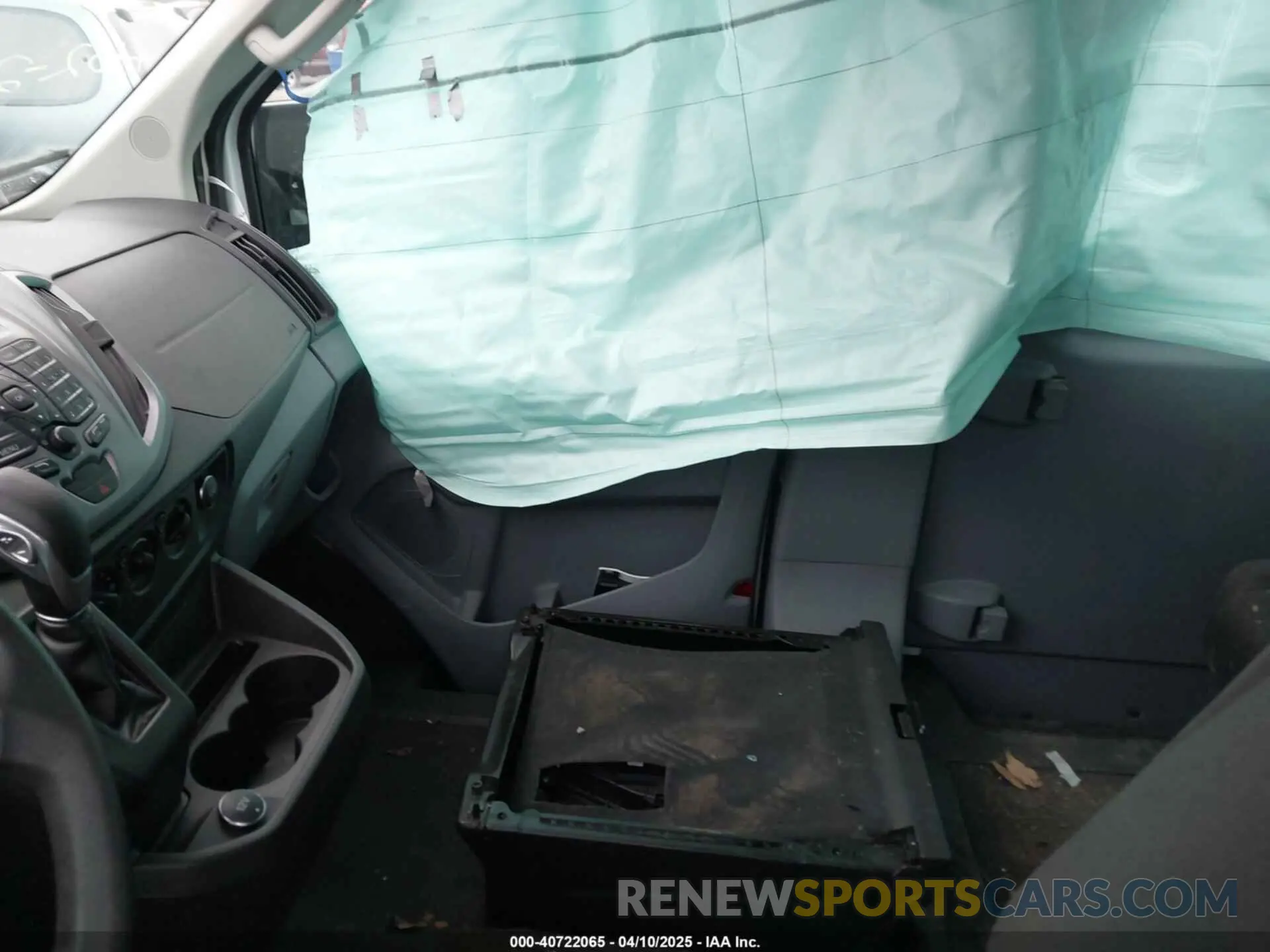 5 fotografías del automóvil dañado 1FBAX2CM8KKB05486 FORD TRANSIT-350 2019